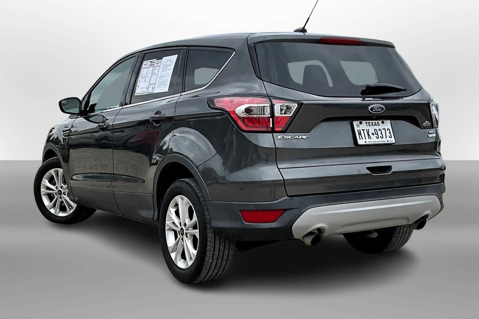 2017 Ford Escape SE 11