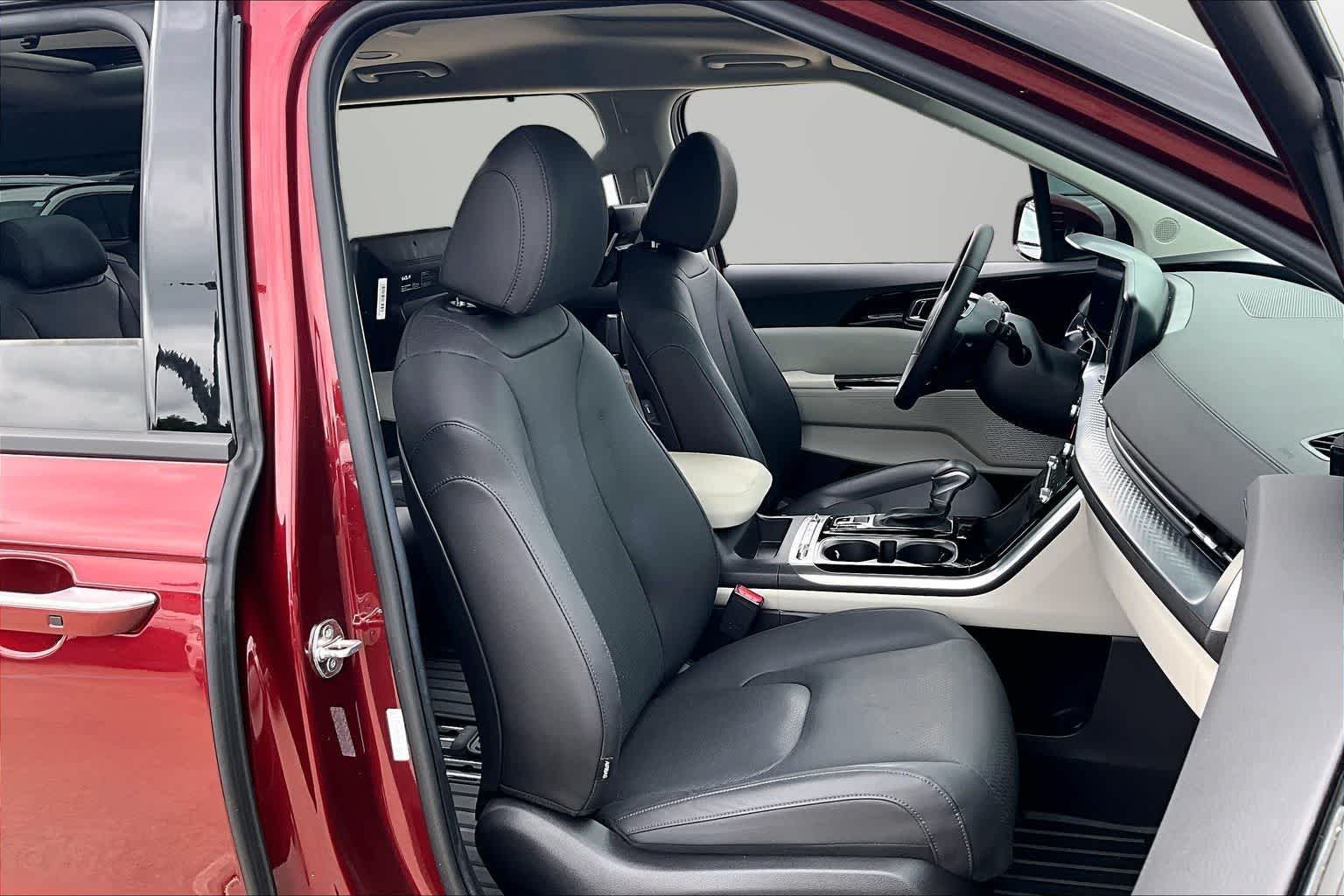Thumbnail: 2024 Kia Carnival - 6