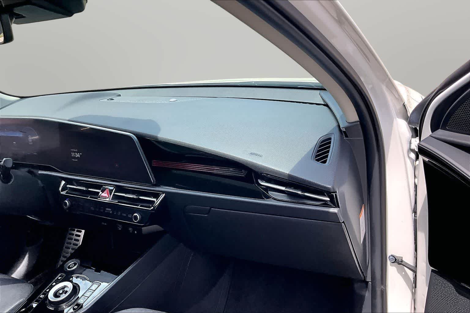 Thumbnail: 2024 Kia Niro - 14