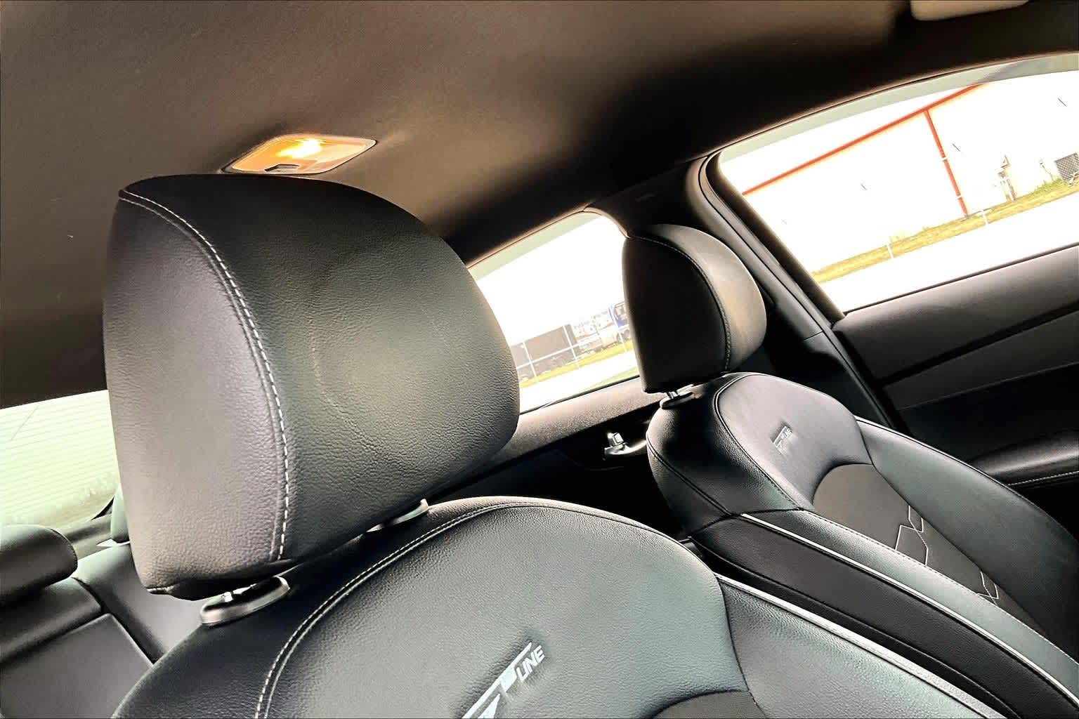 Thumbnail: 2021 Kia Forte - 16