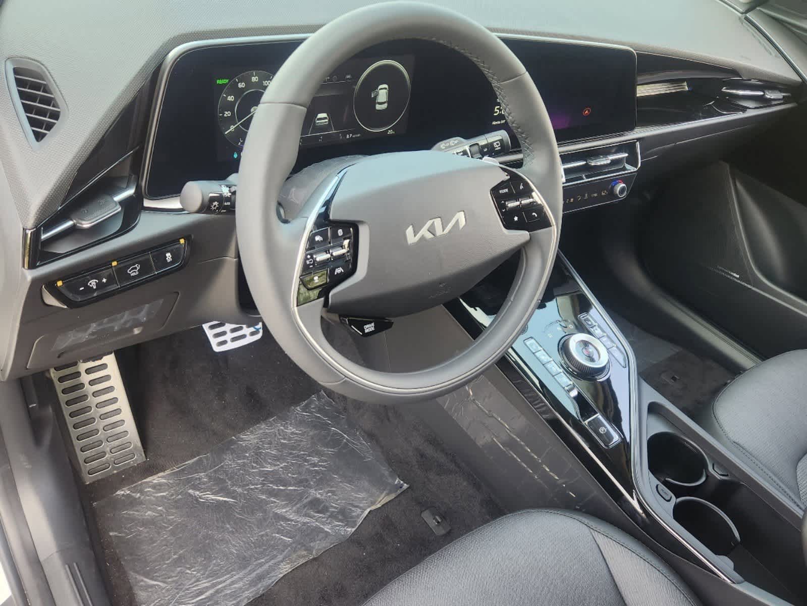 Thumbnail: 2023 Kia Niro - 2