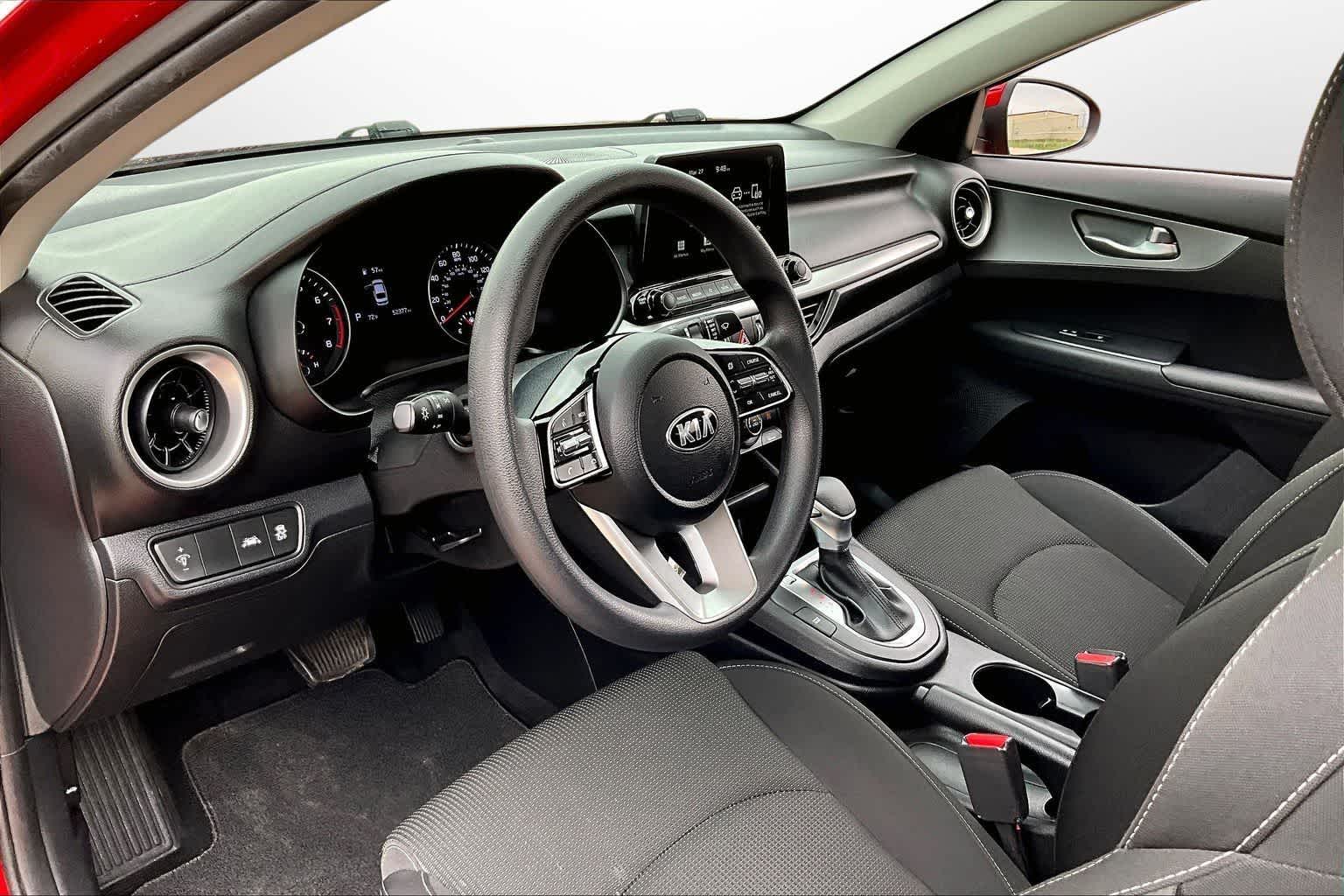 Thumbnail: 2021 Kia Forte - 12