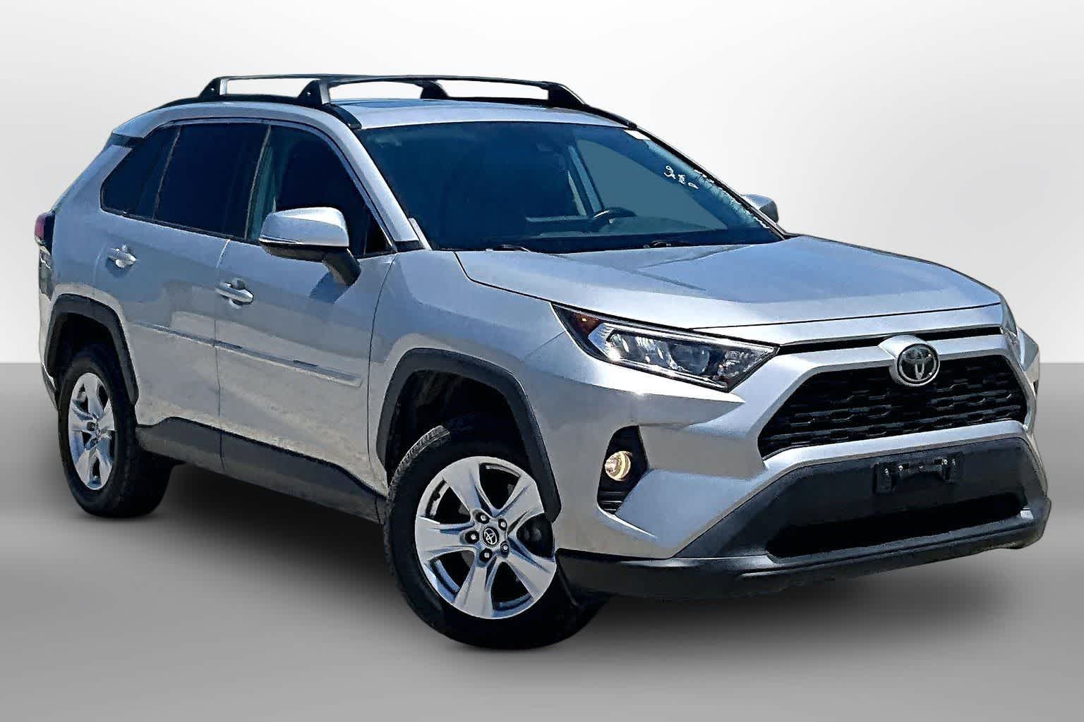 Thumbnail: 2019 Toyota RAV4 - 7
