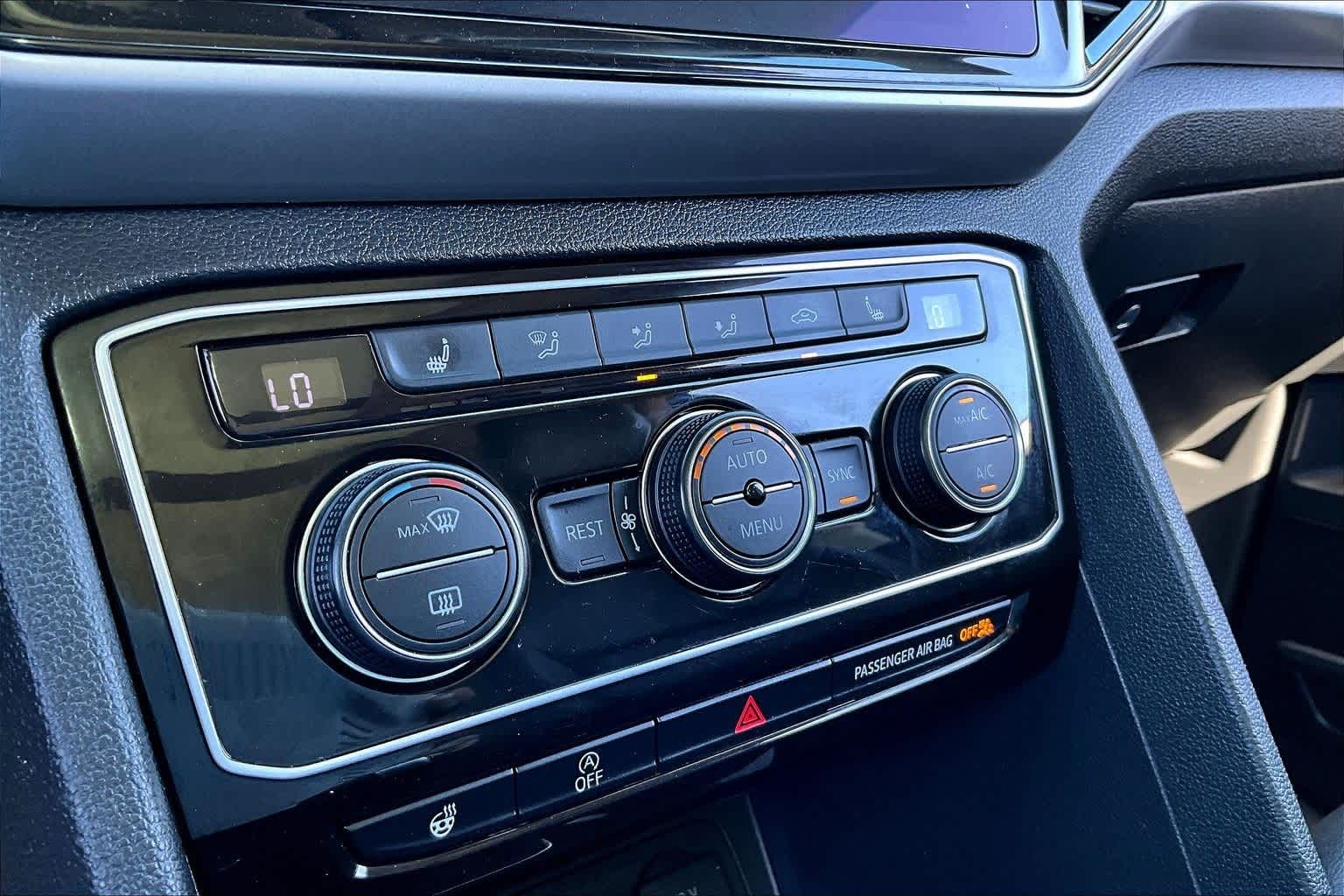 Thumbnail: 2020 Volkswagen Atlas - 25