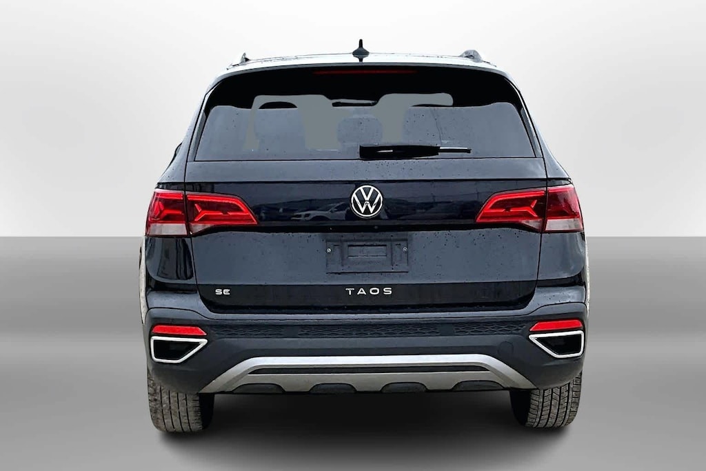 Used 2022 Volkswagen Taos 1.5T SE SUV