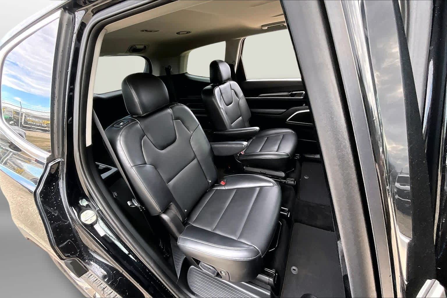 Thumbnail: 2021 Kia Telluride - 27