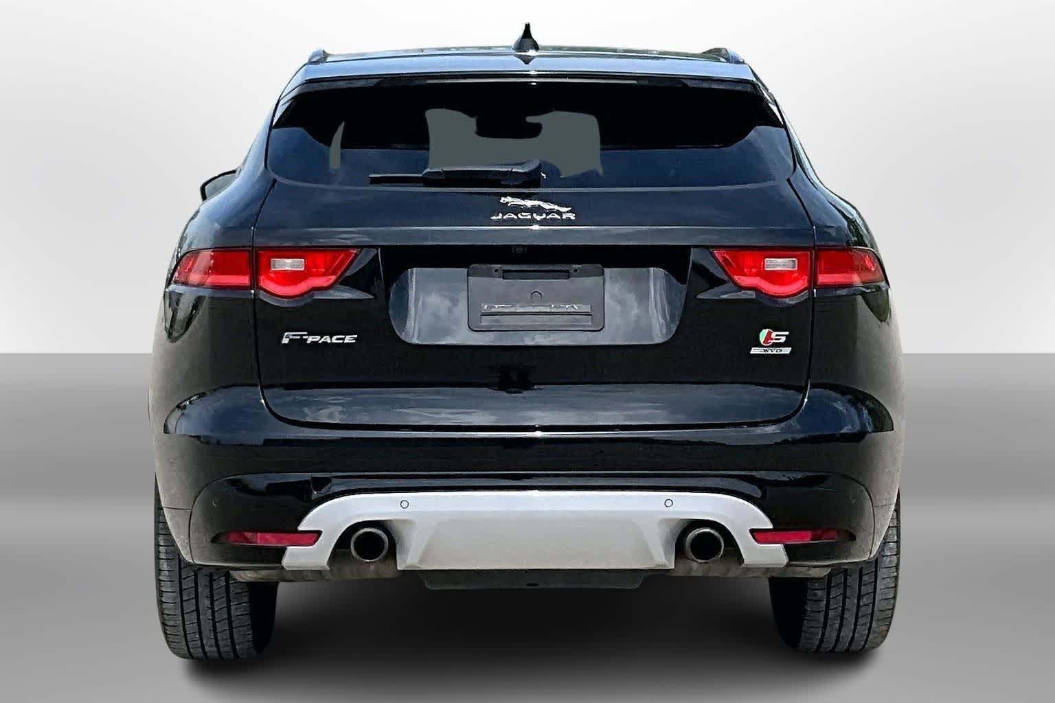 Thumbnail: 2019 Jaguar F-Pace - 4