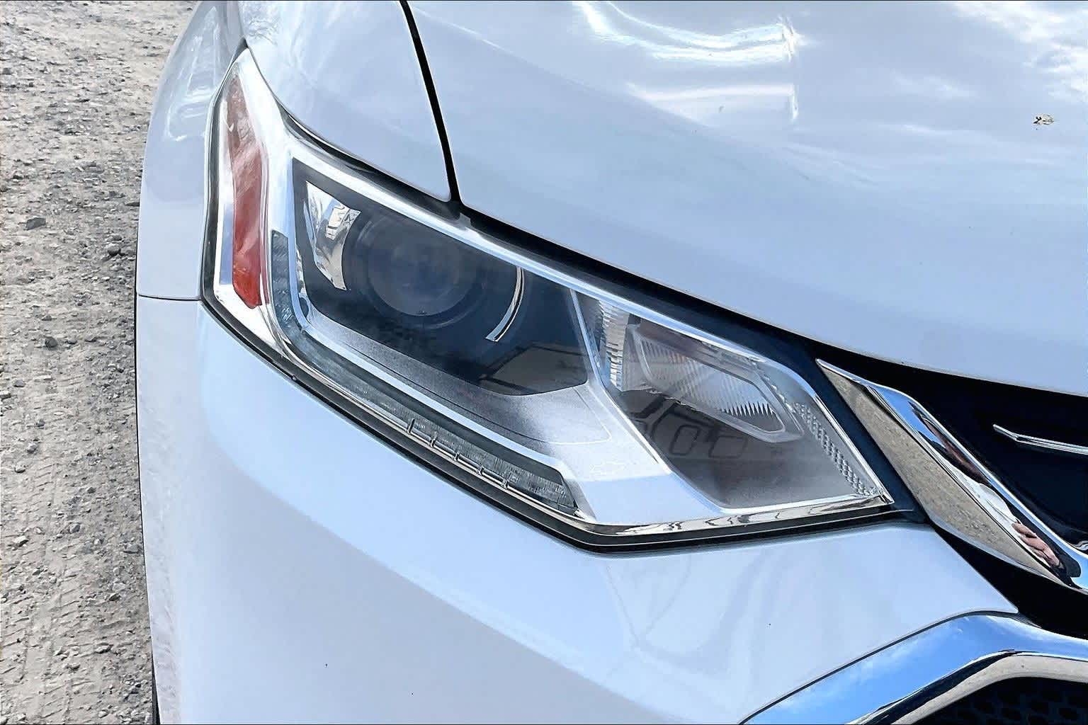 Thumbnail: 2018 Chevrolet Traverse - 26