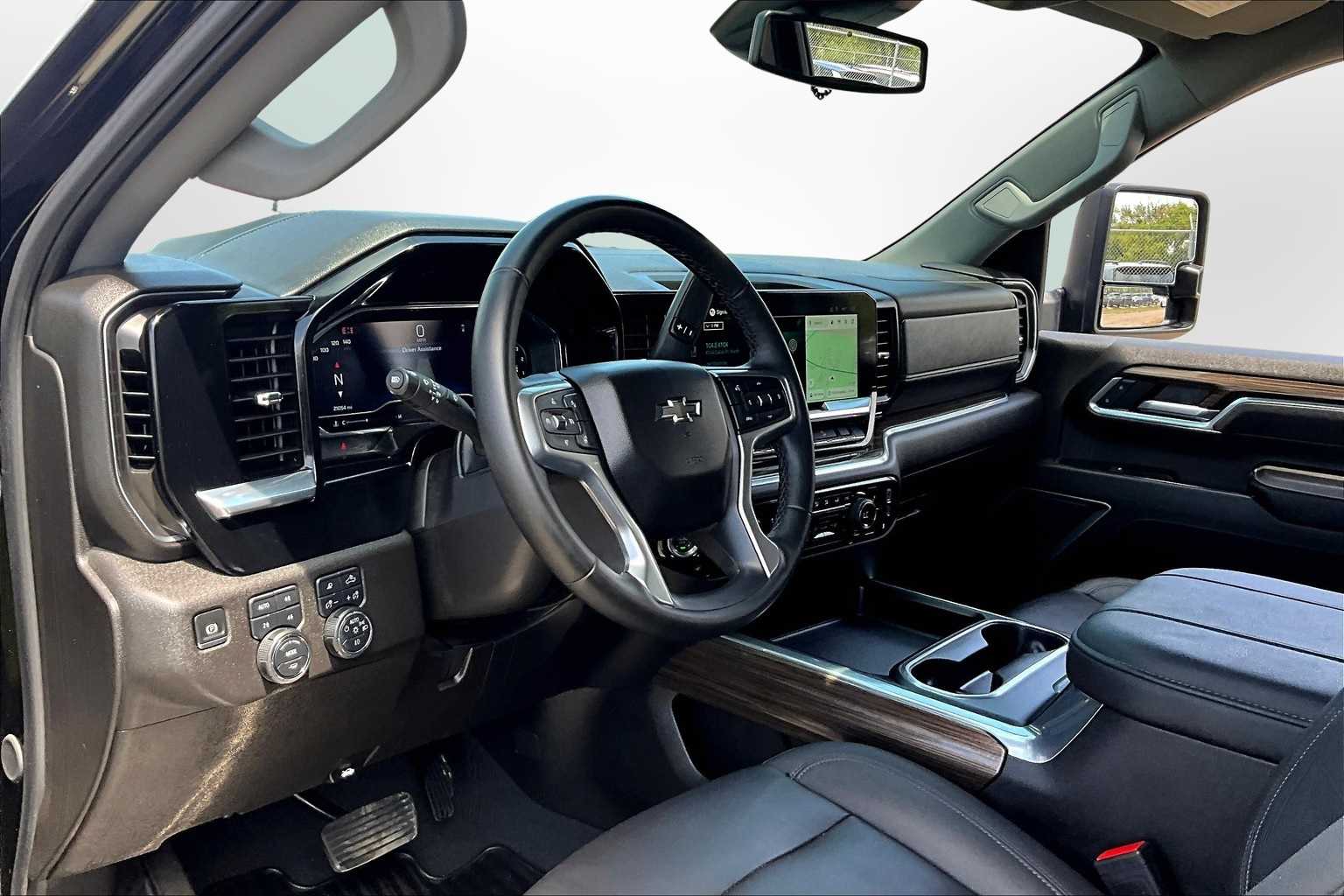 Thumbnail: 2025 Chevrolet Silverado 2500 - 12