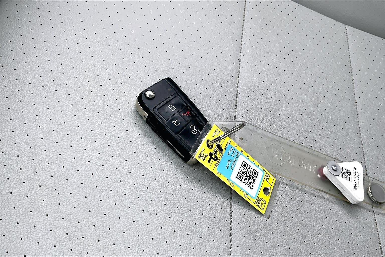 Thumbnail: 2018 Volkswagen Tiguan - 9