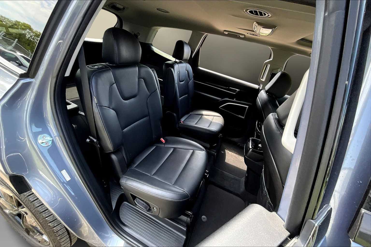 Thumbnail: 2023 Kia Telluride - 28