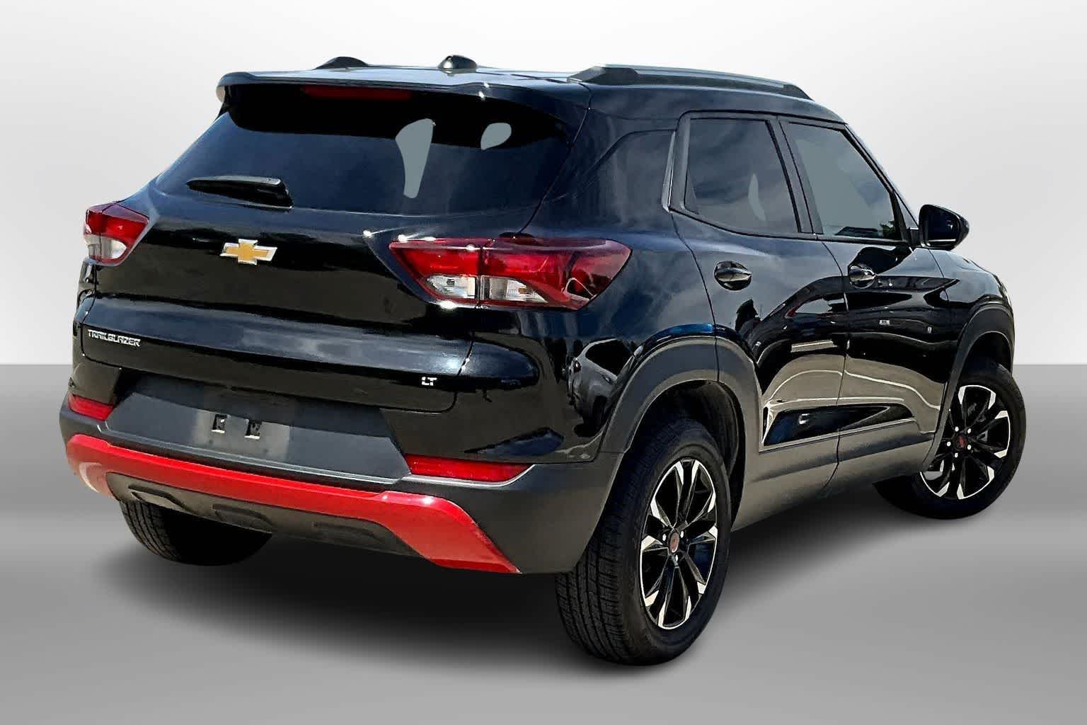 Thumbnail: 2022 Chevrolet TrailBlazer - 2