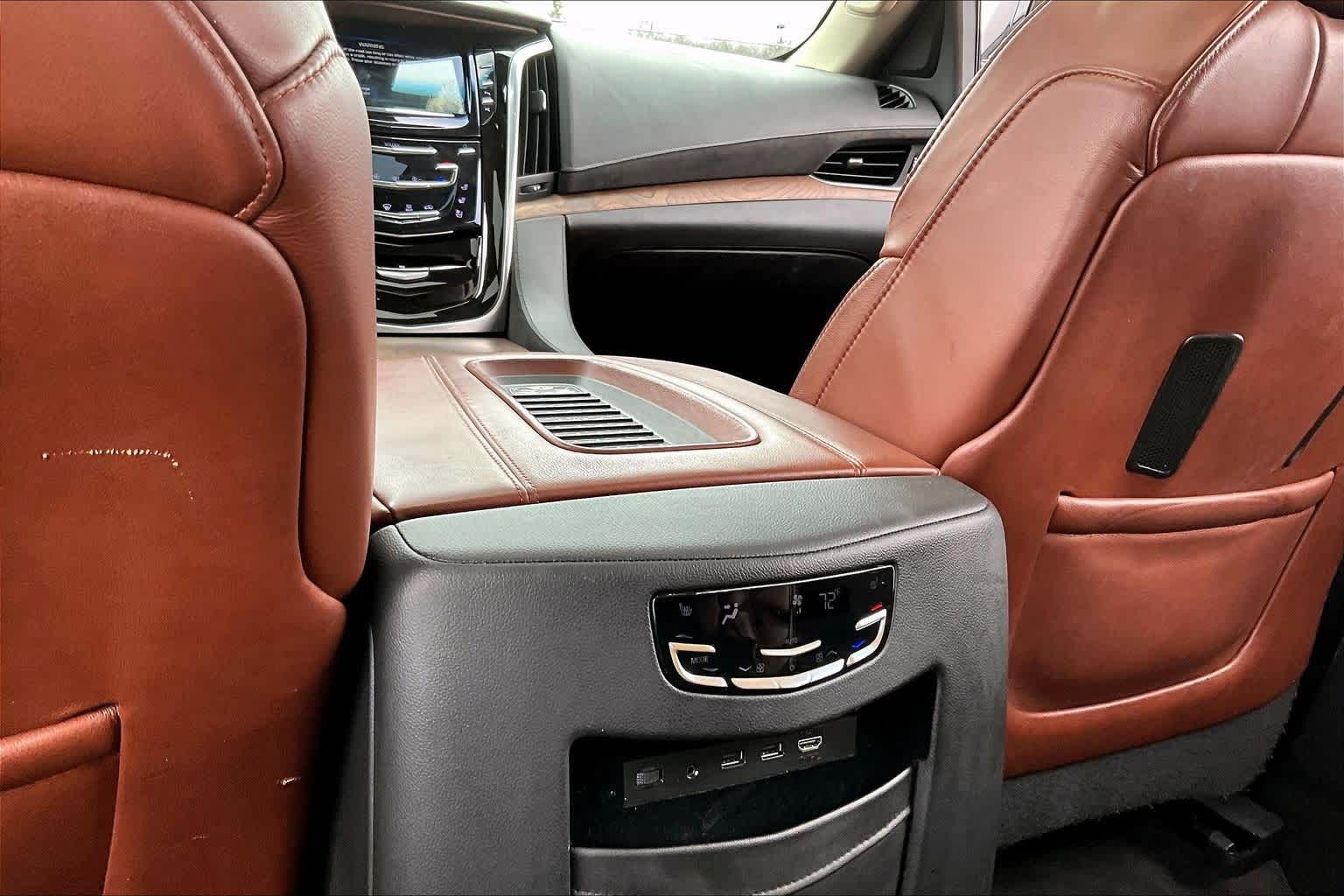 Thumbnail: 2020 Cadillac Escalade - 22