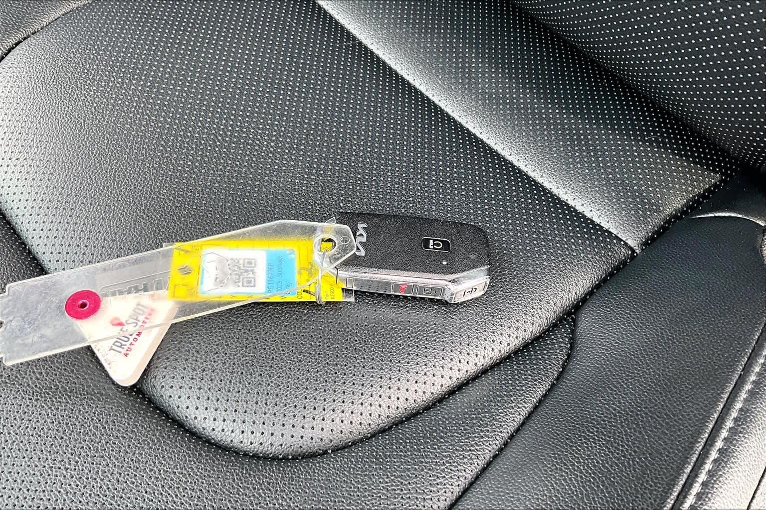 Thumbnail: 2023 Kia Sportage - 9