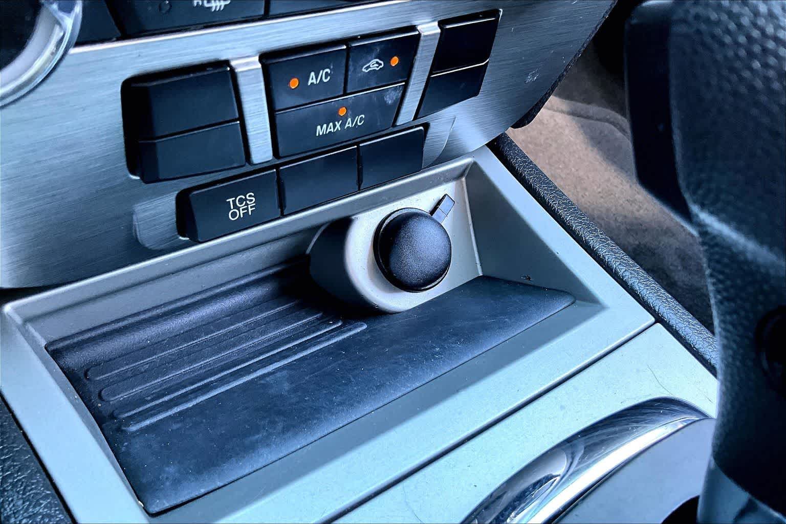 Thumbnail: 2011 Ford Fusion - 21