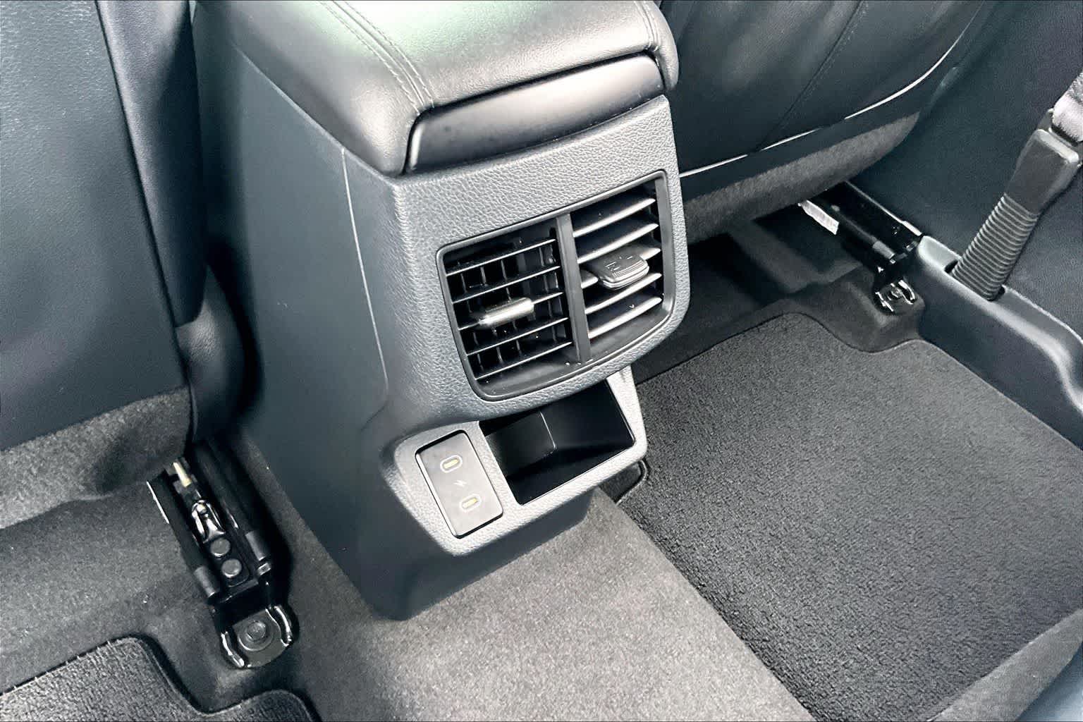 Thumbnail: 2024 Kia Seltos - 22