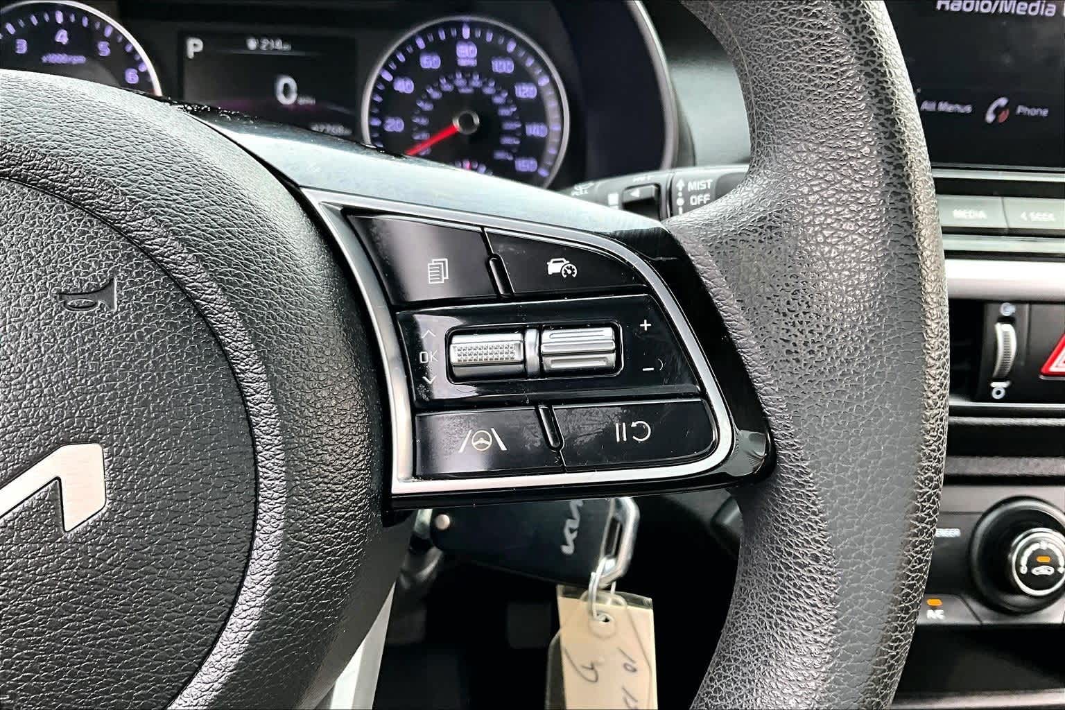 Thumbnail: 2022 Kia Forte - 19