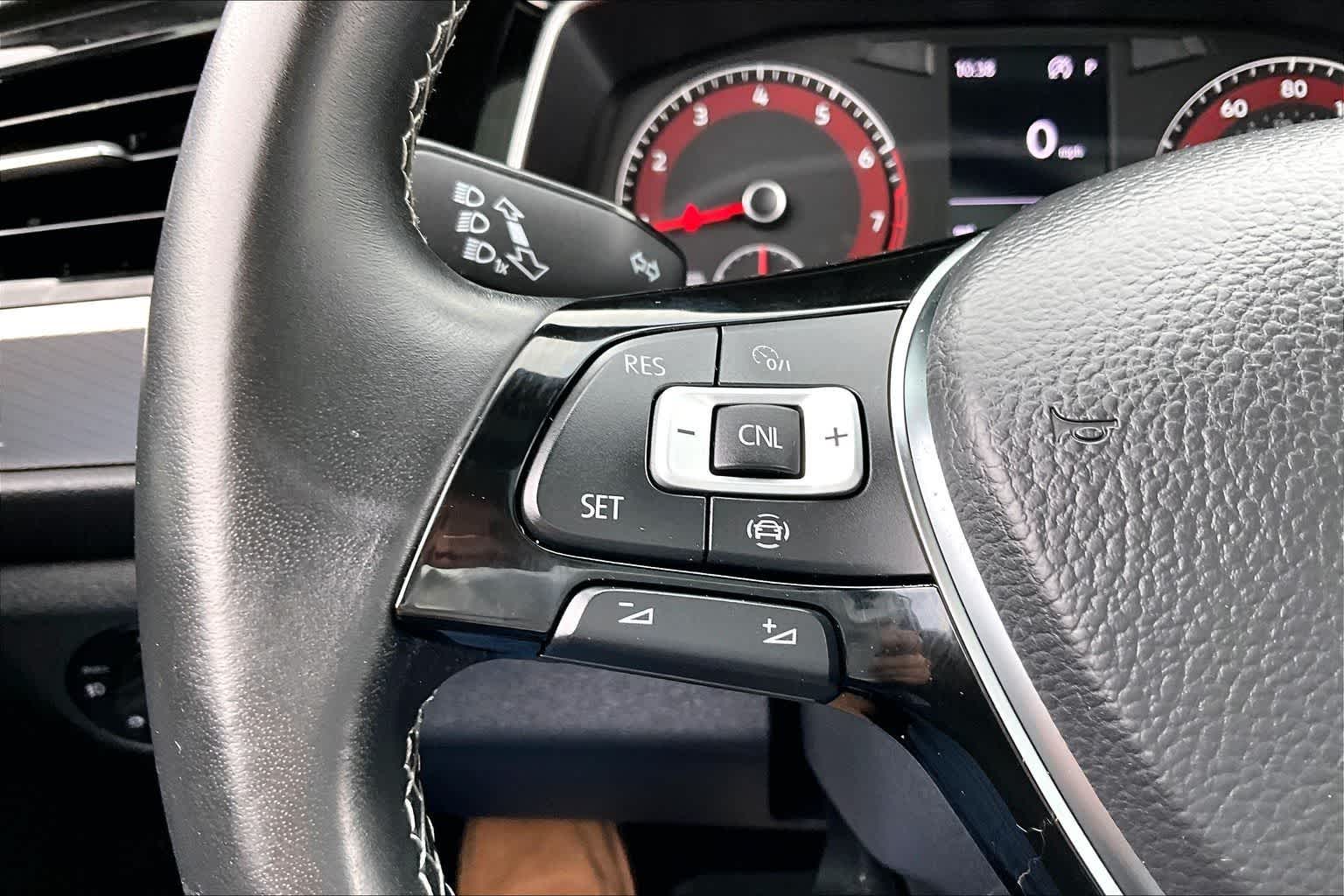 Thumbnail: 2019 Volkswagen Jetta - 17