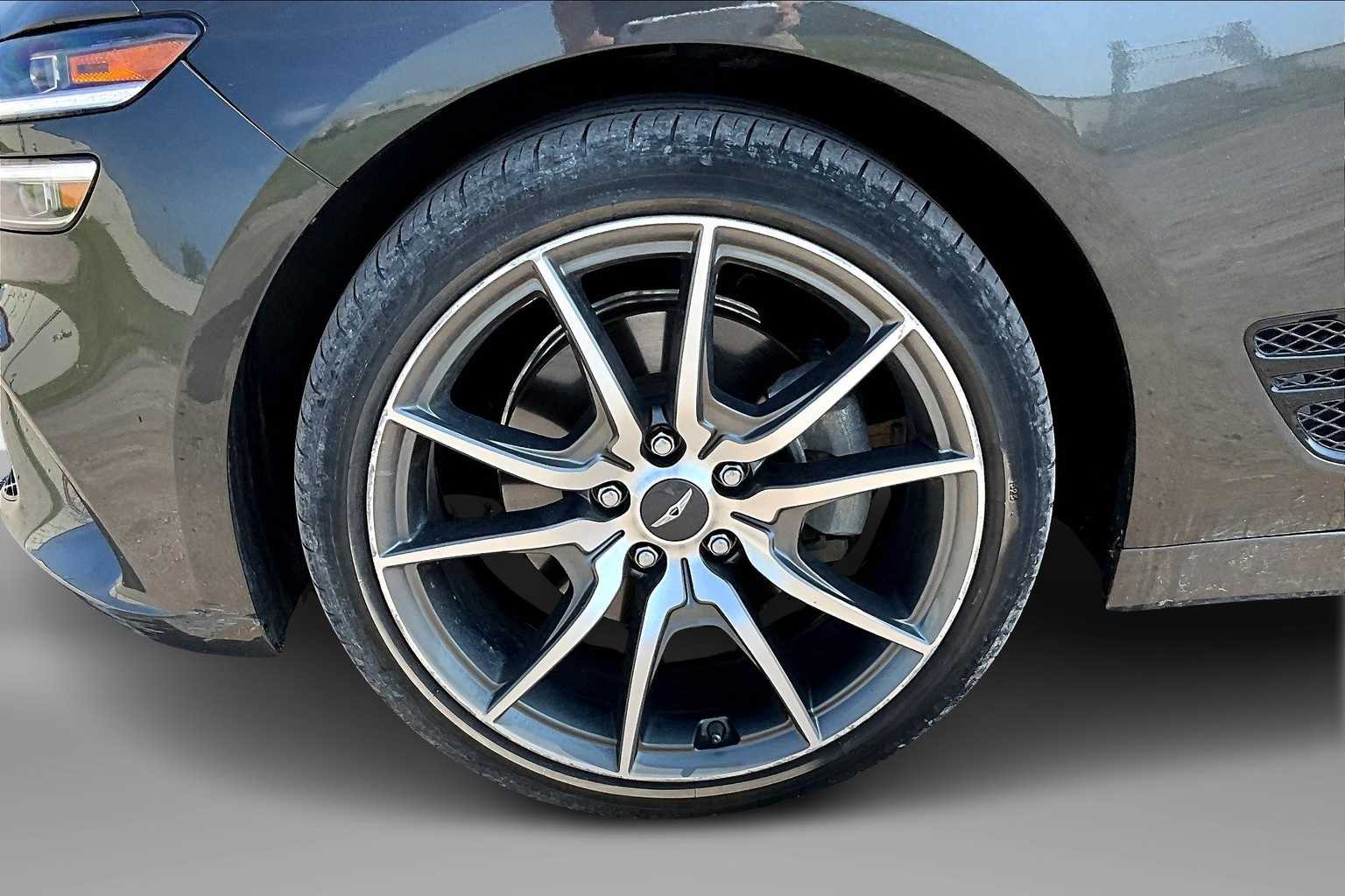 Thumbnail: 2023 Genesis G70 - 8