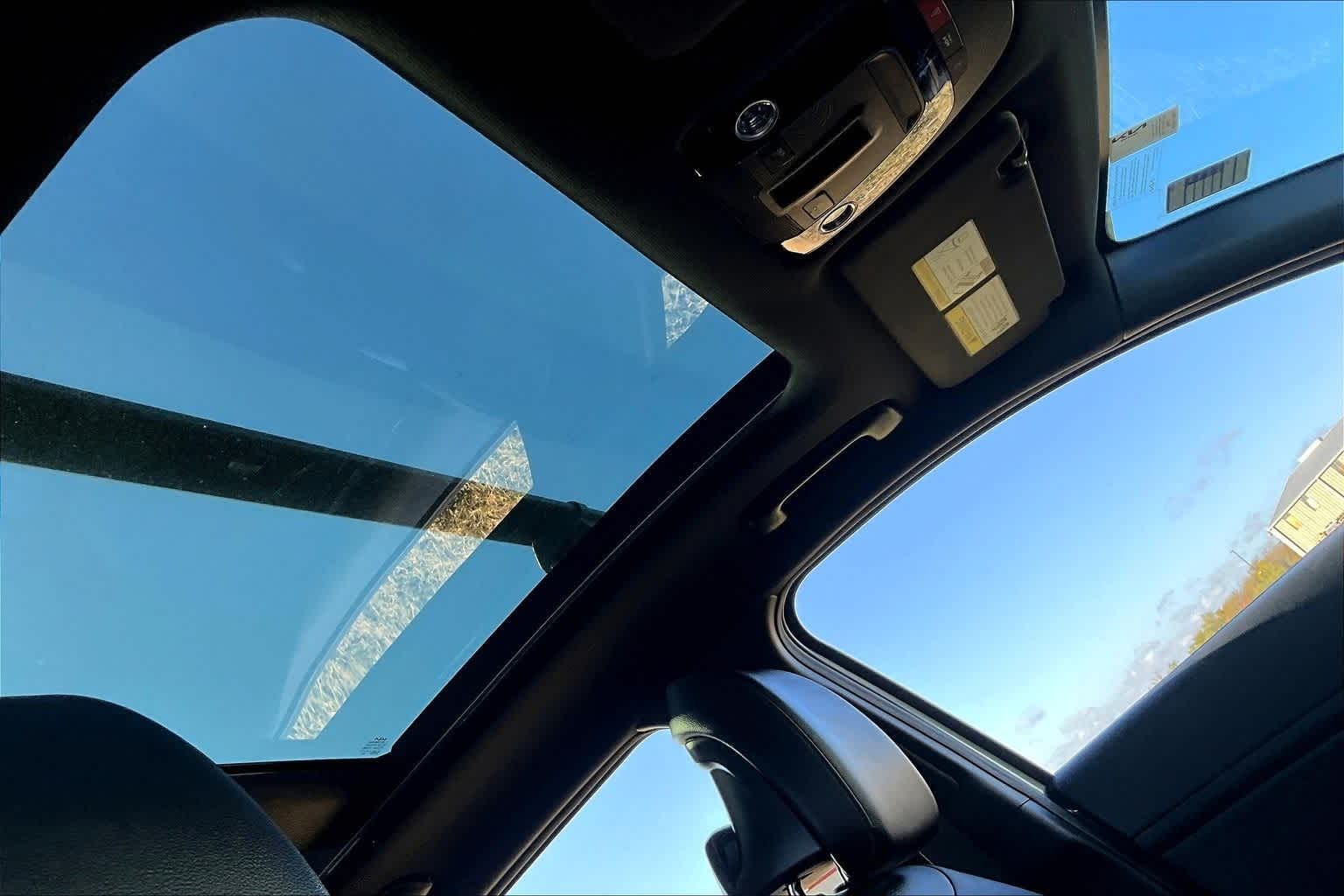 Thumbnail: 2023 Kia Sportage - 16