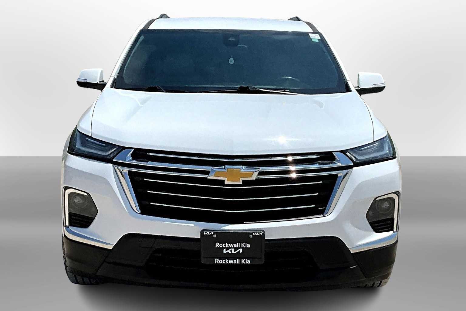Thumbnail: 2022 Chevrolet Traverse - 3