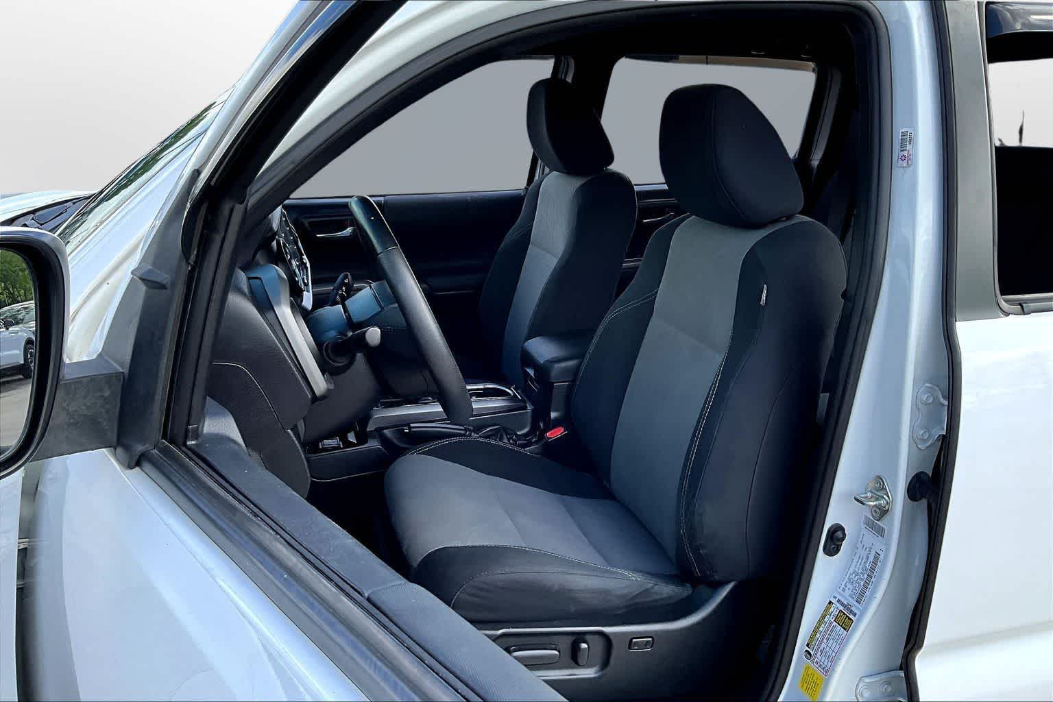 Thumbnail: 2020 Toyota Tacoma - 24