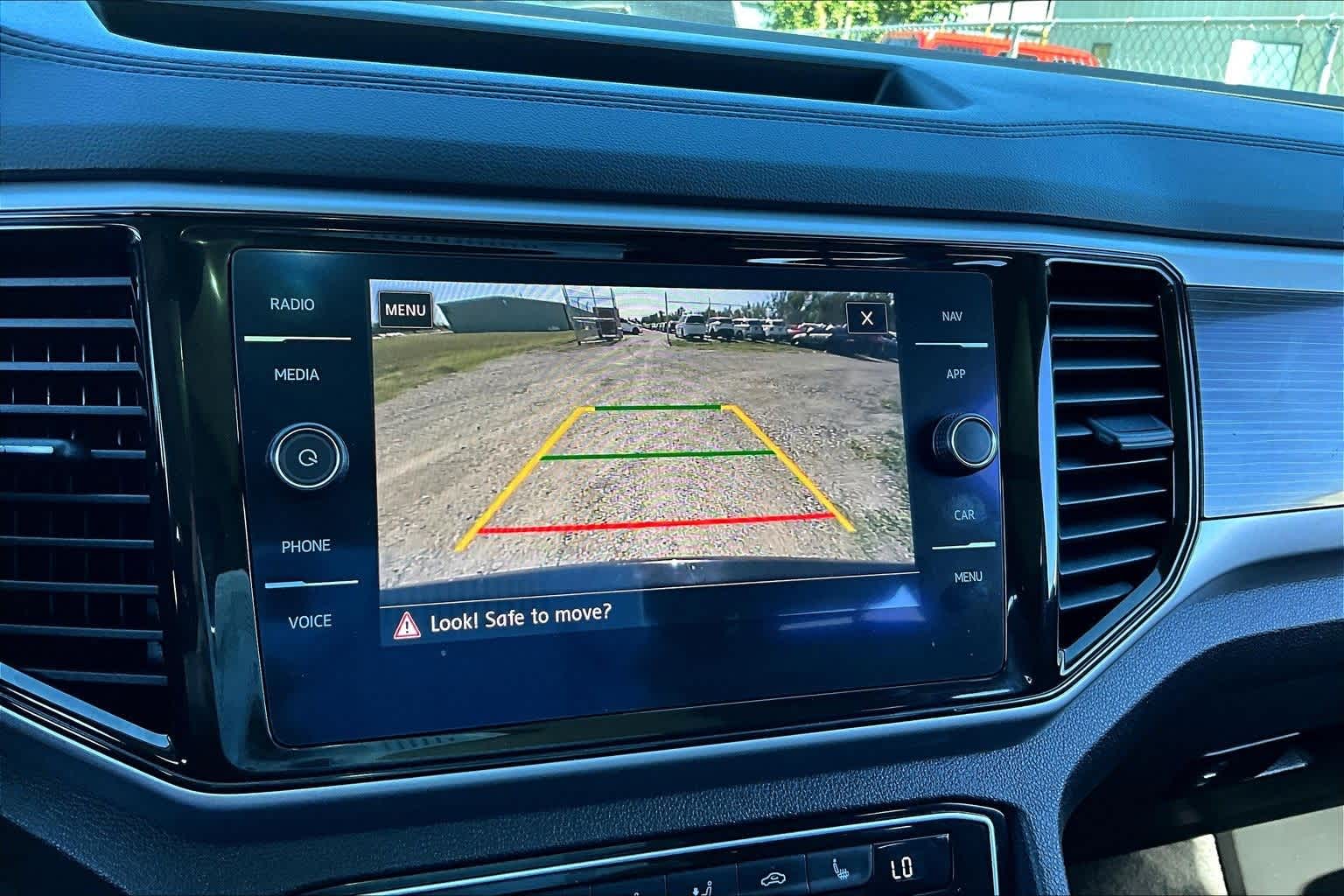 Thumbnail: 2020 Volkswagen Atlas - 22