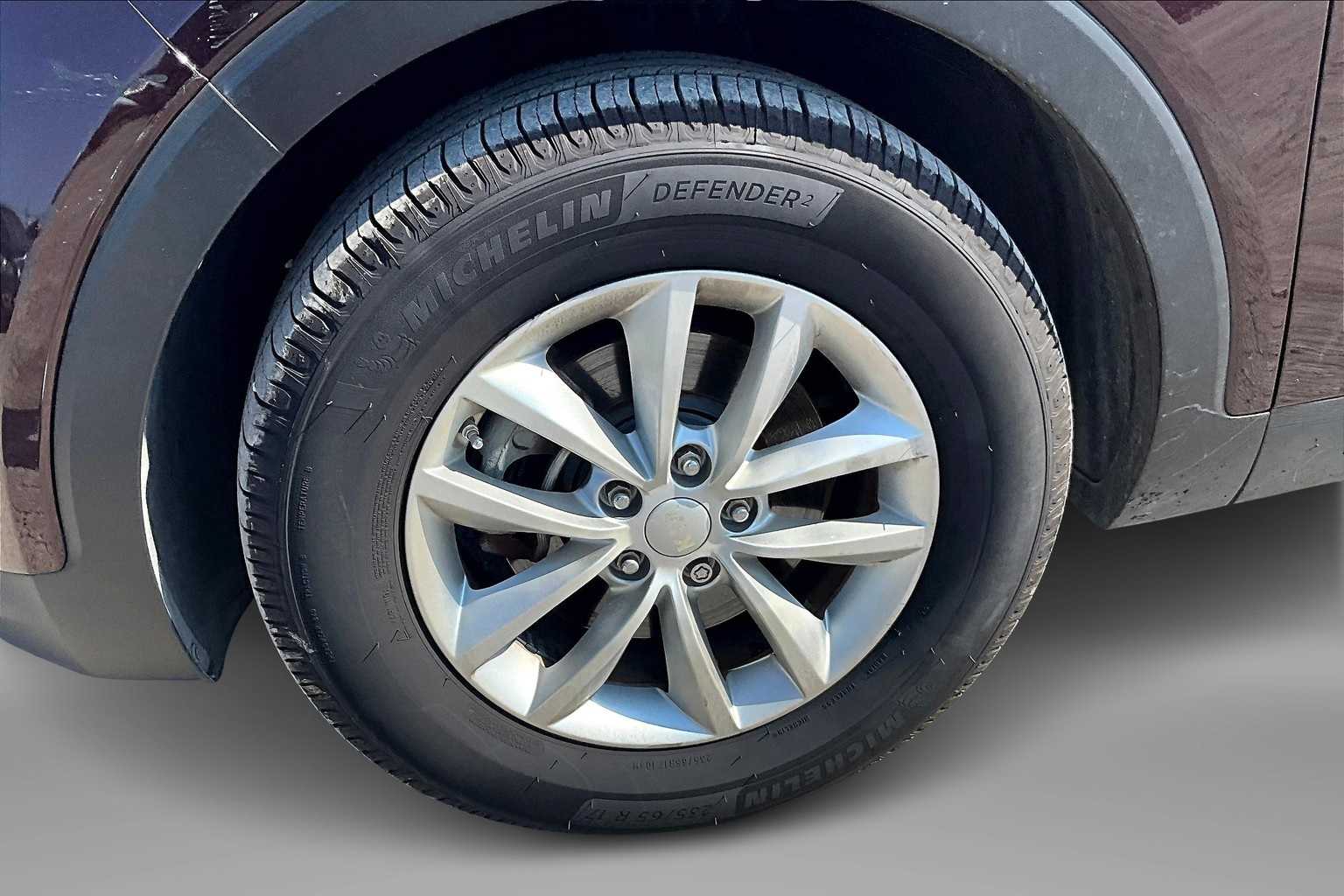 Thumbnail: 2016 Kia Sorento - 8