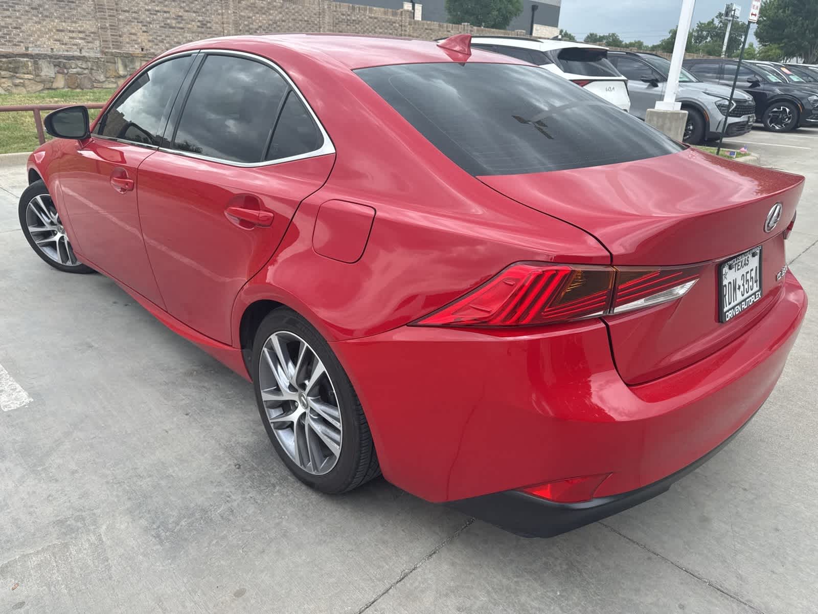 Thumbnail: 2018 Lexus IS - 7