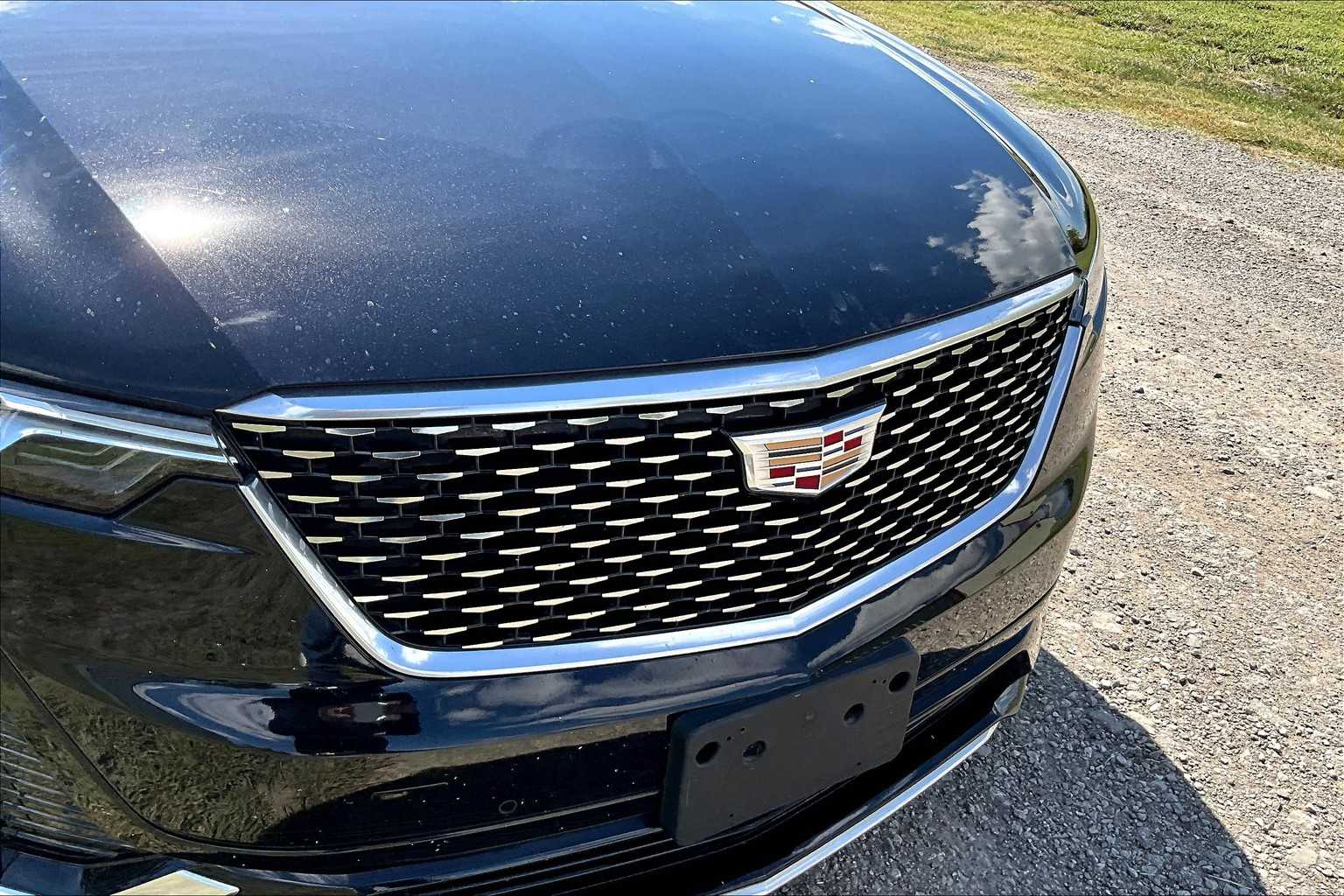 Thumbnail: 2023 Cadillac XT6 - 28