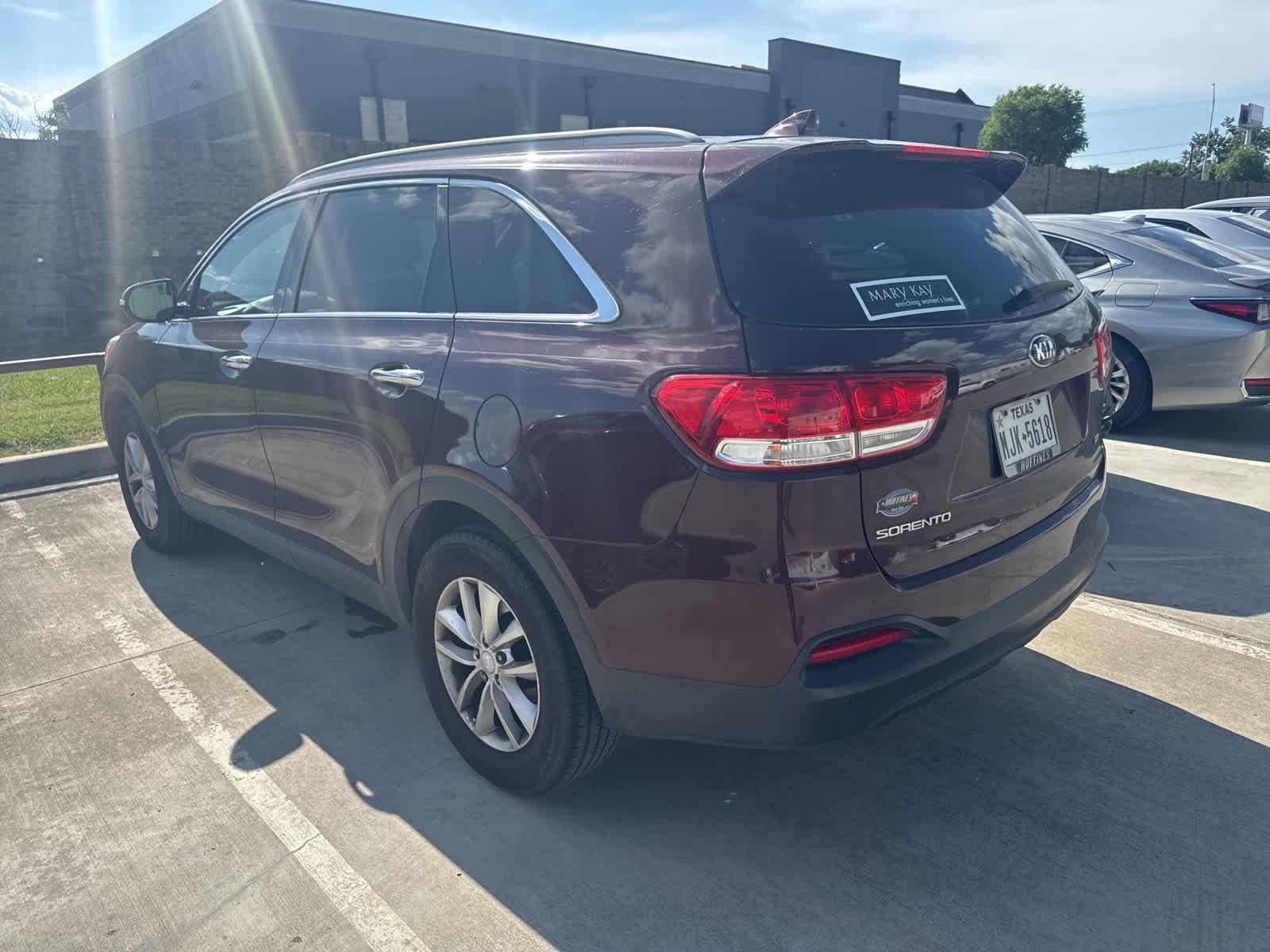 Thumbnail: 2017 Kia Sorento - 6