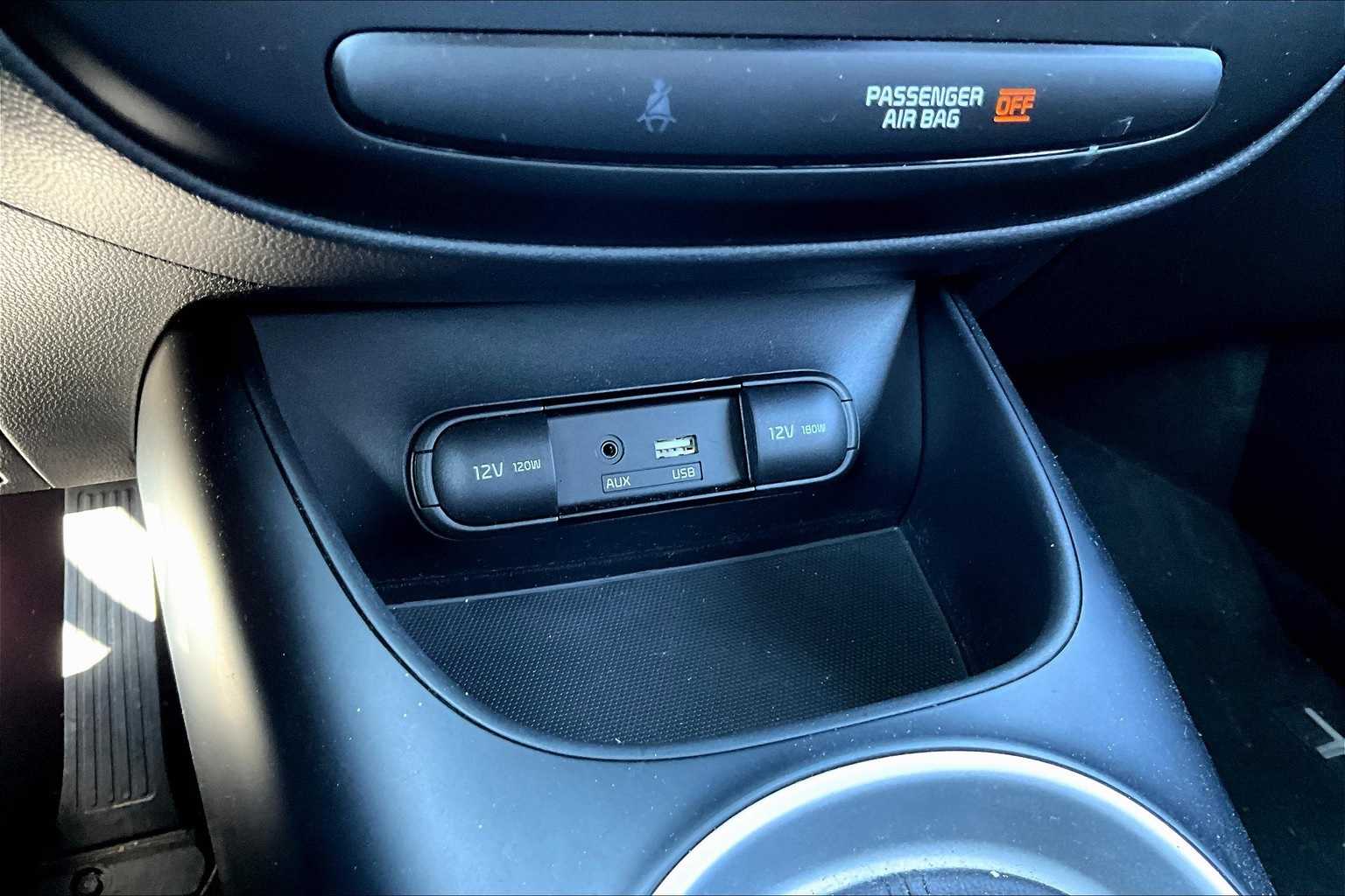 Thumbnail: 2016 Kia Soul - 22