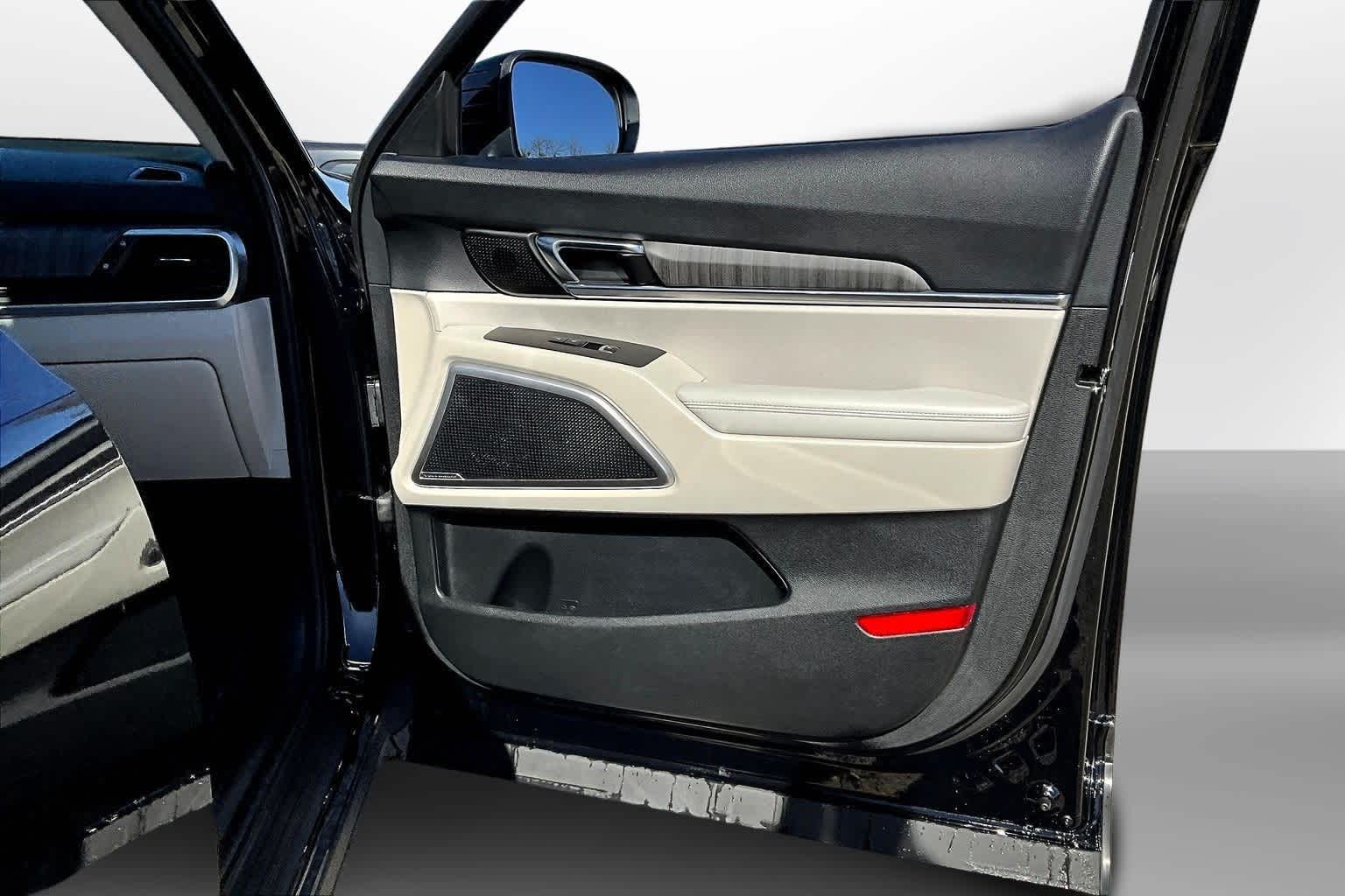 Thumbnail: 2024 Kia Telluride - 18