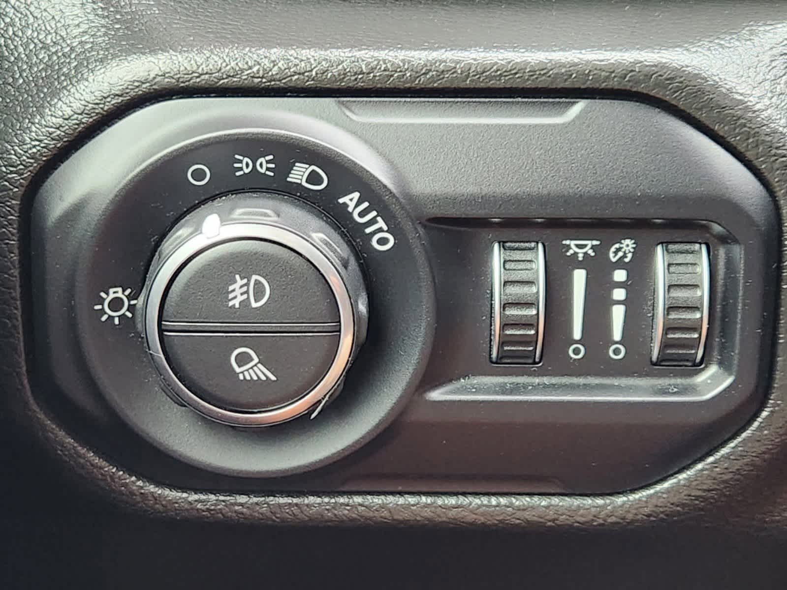 2022 Jeep Gladiator Mojave 28