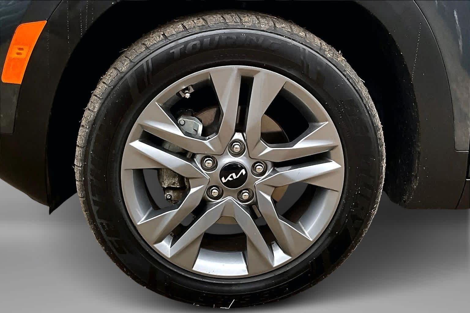 Thumbnail: 2023 Kia Seltos - 8