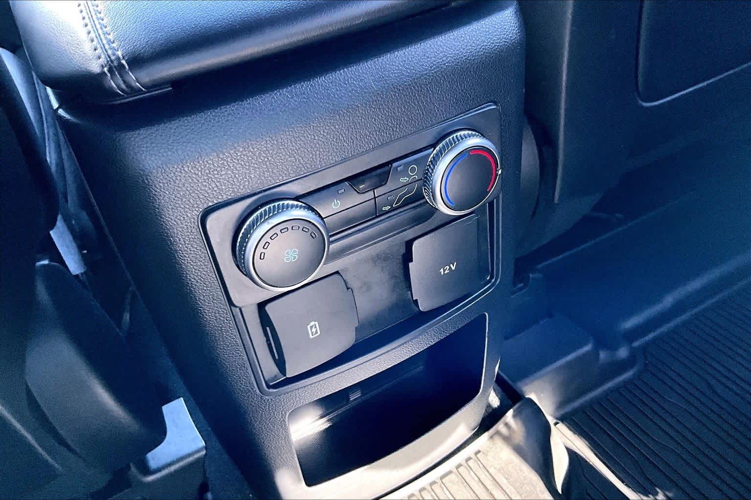 Thumbnail: 2020 Ford Explorer - 22