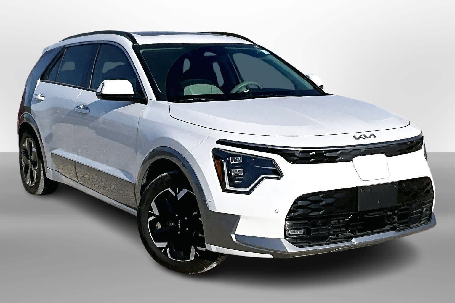 Thumbnail: 2023 Kia Niro - 10