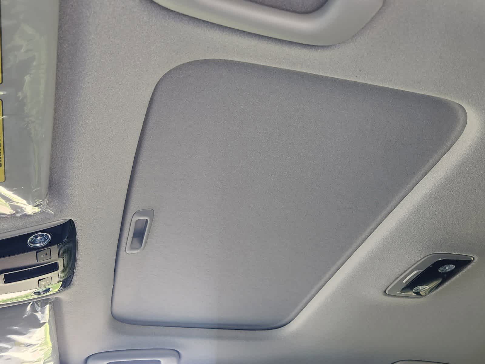 Thumbnail: 2023 Kia Niro - 25