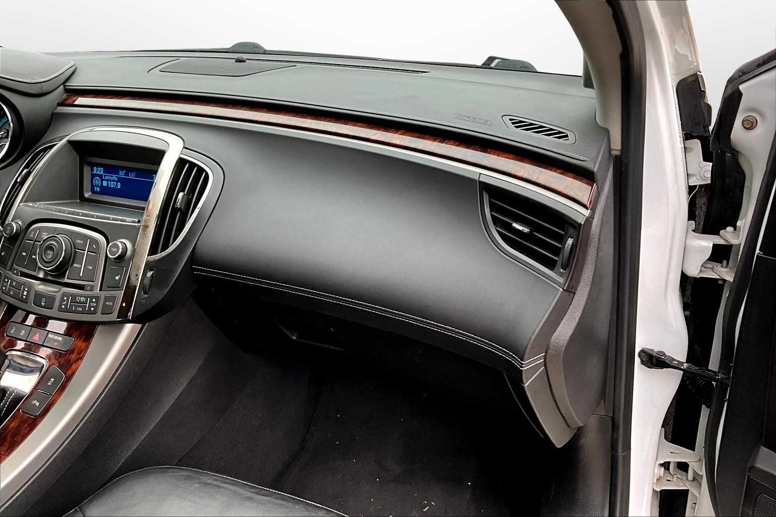 Thumbnail: 2012 Buick LaCrosse - 15