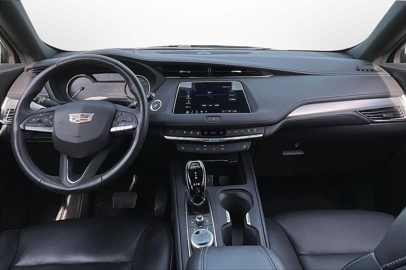 Thumbnail: 2022 Cadillac XT4 - 14