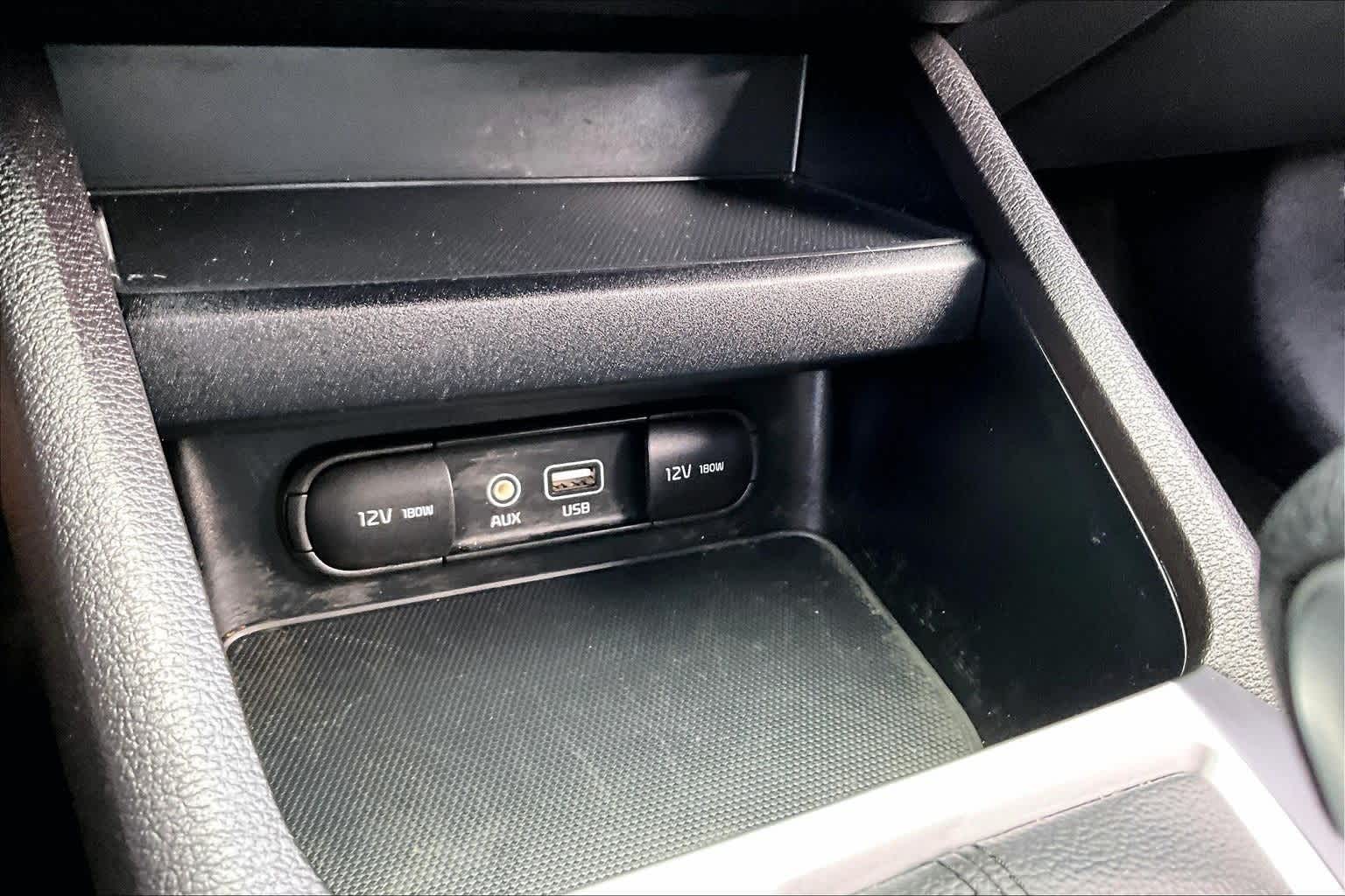 Thumbnail: 2021 Kia Forte - 23