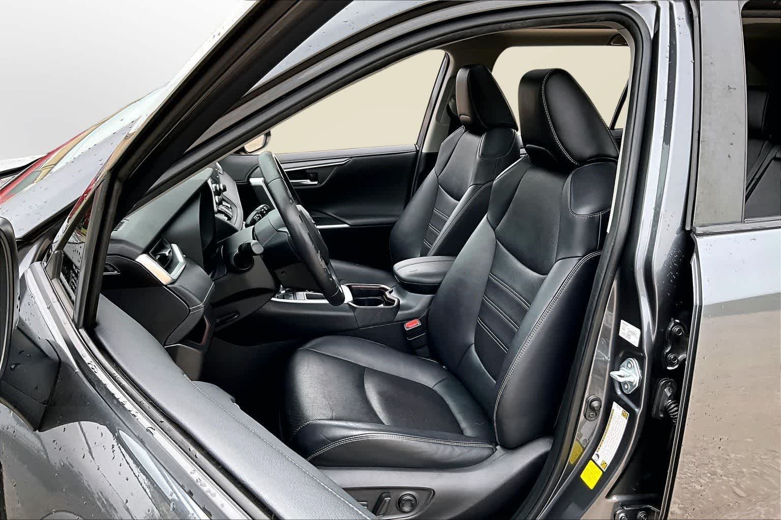 Thumbnail: 2019 Toyota RAV4 - 24