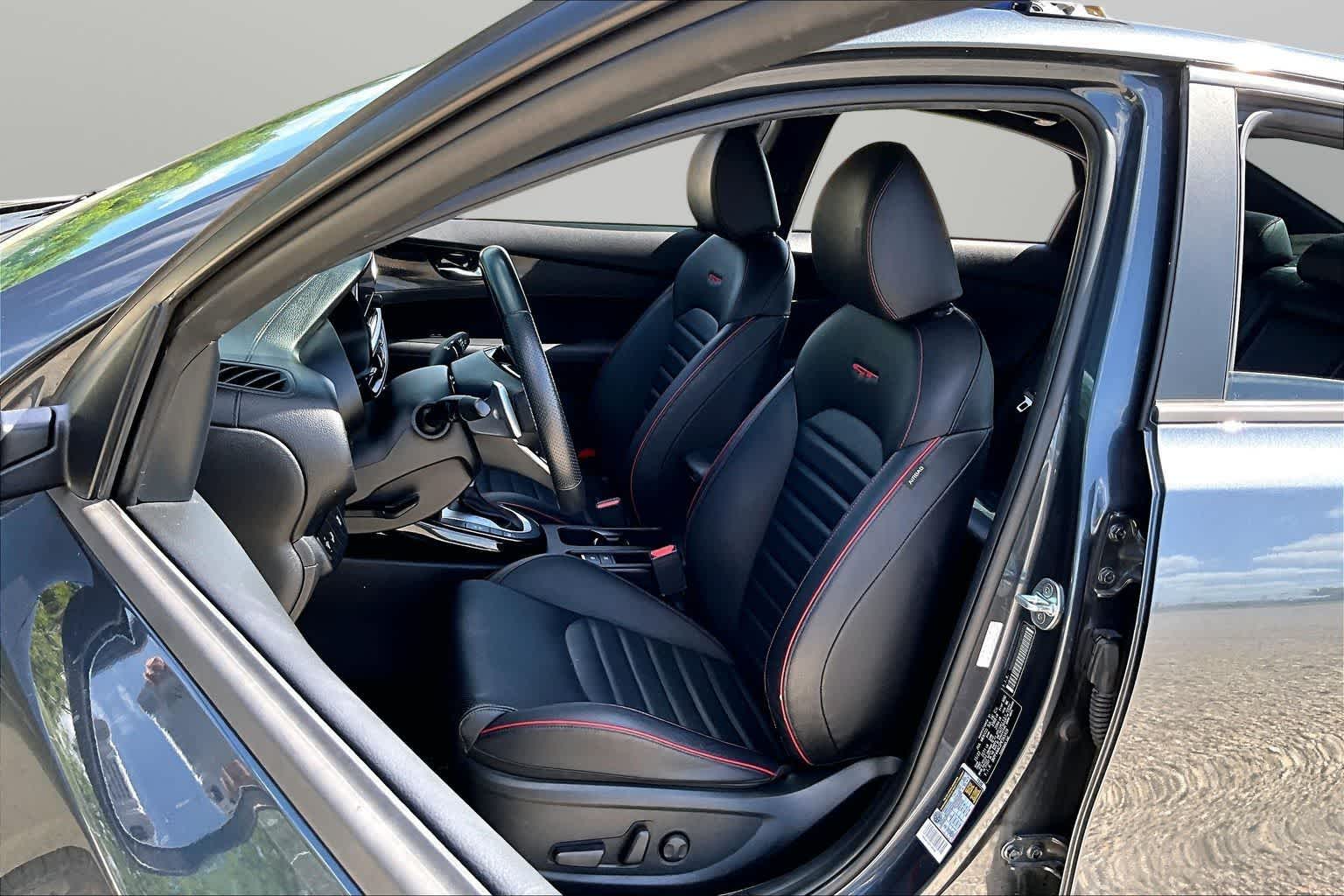 Thumbnail: 2023 Kia Forte - 23