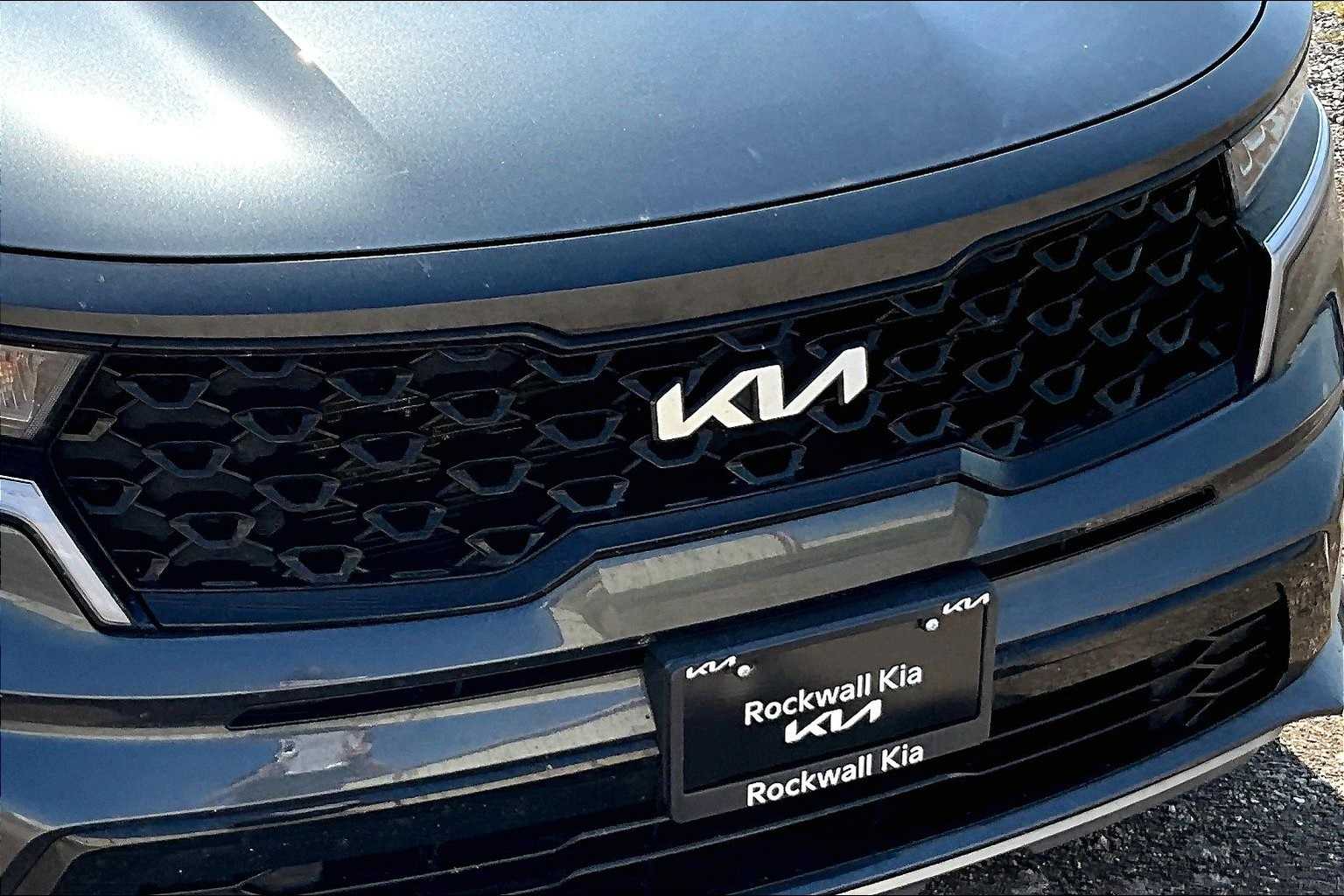 Thumbnail: 2023 Kia Sorento - 29