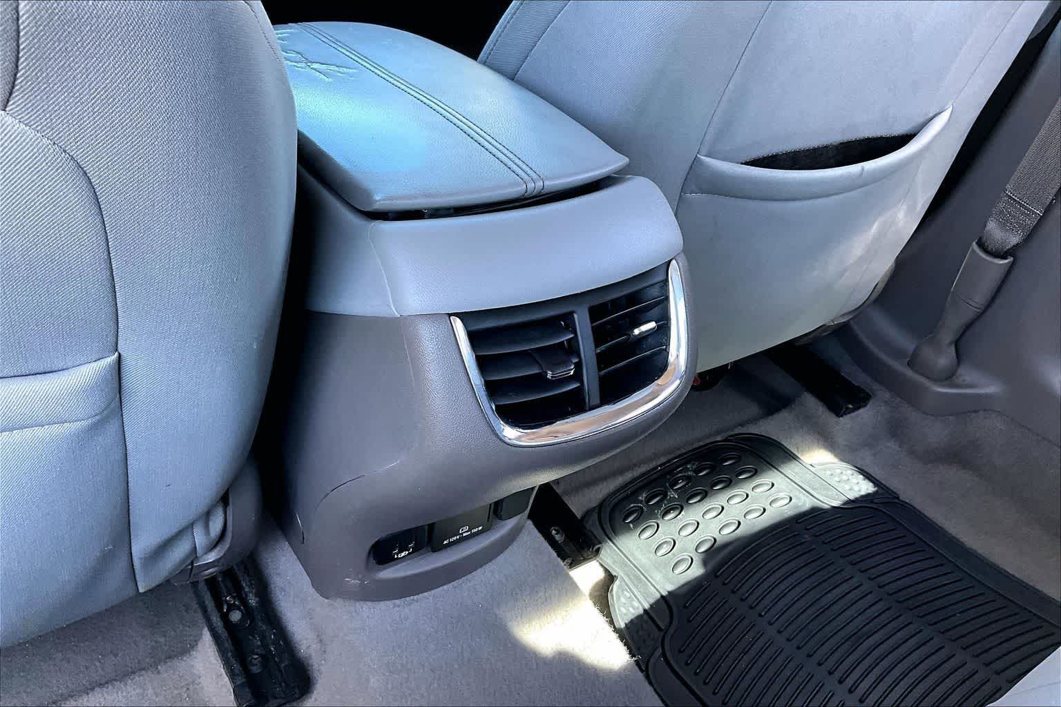 Thumbnail: 2018 Chevrolet Malibu - 22