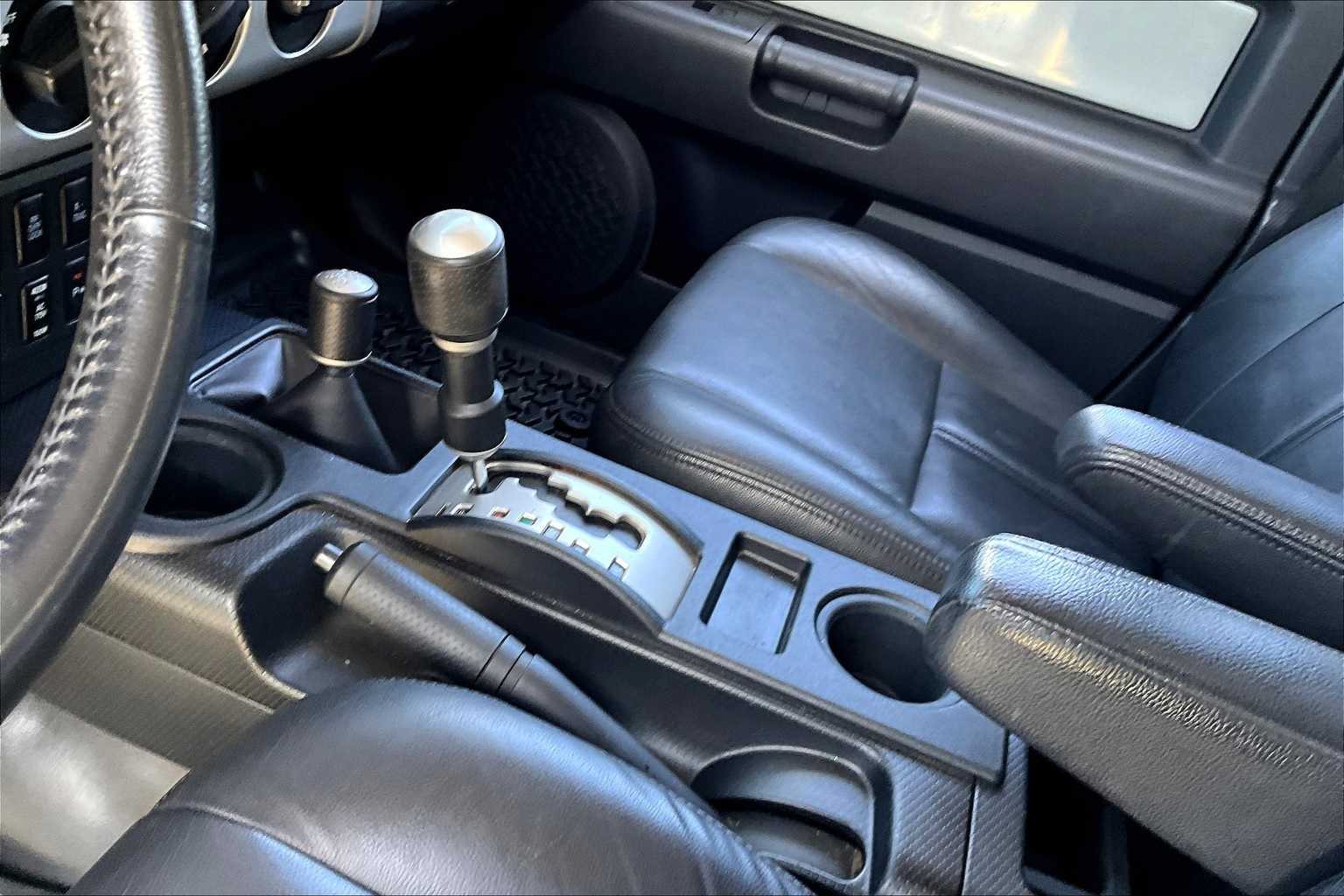 Thumbnail: 2012 Toyota FJ Cruiser - 13