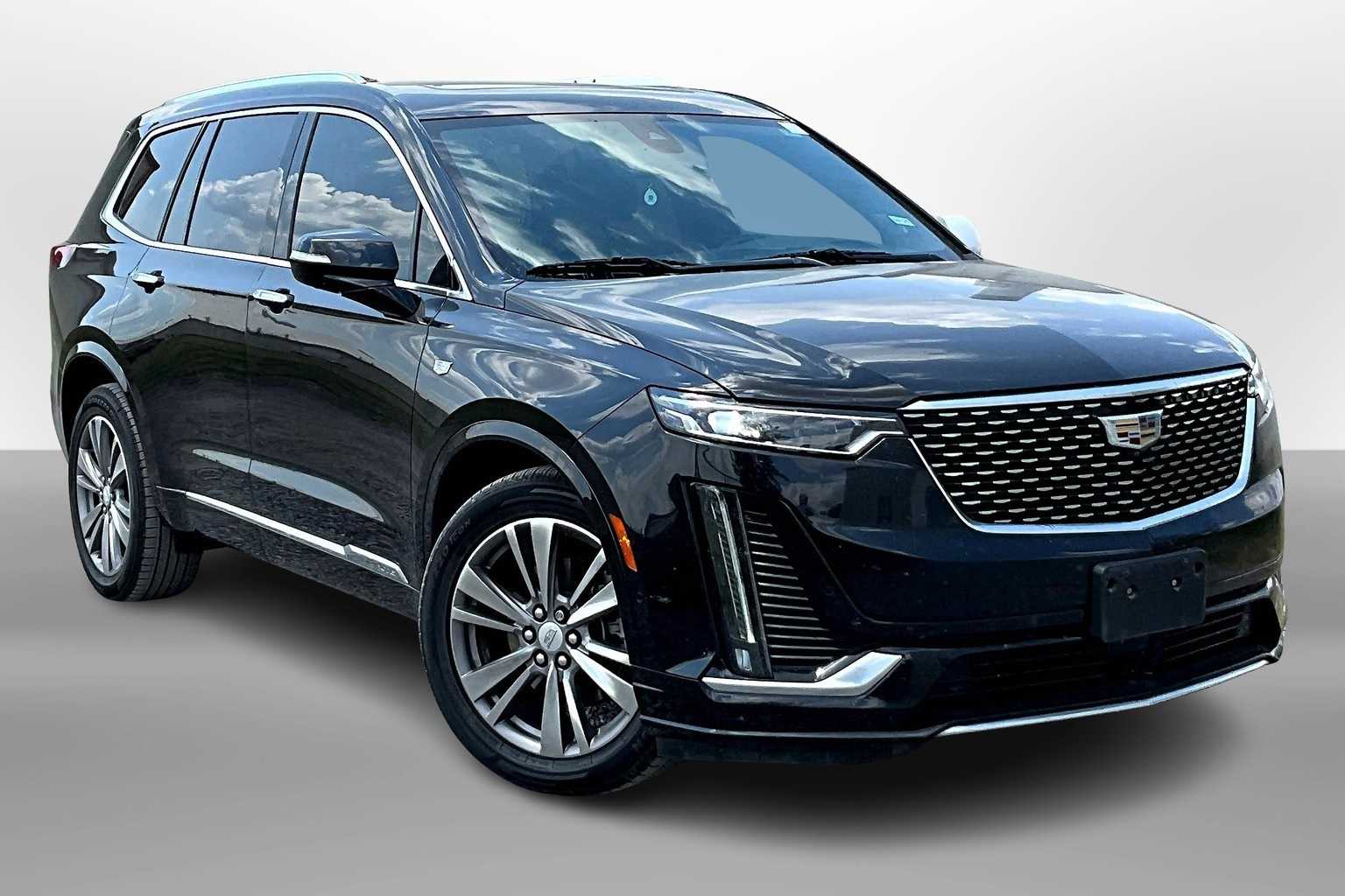 Thumbnail: 2021 Cadillac XT6 - 10