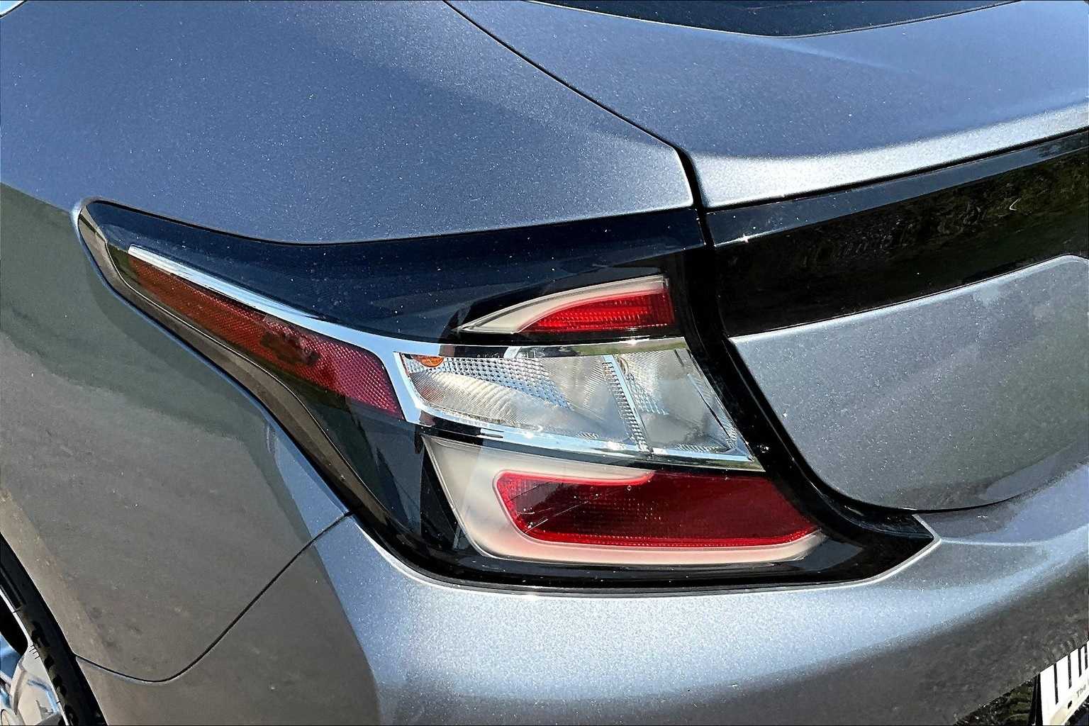 Thumbnail: 2018 Chevrolet Volt - 31