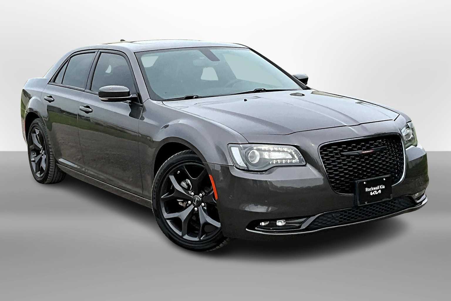 Thumbnail: 2023 Chrysler 300 - 10