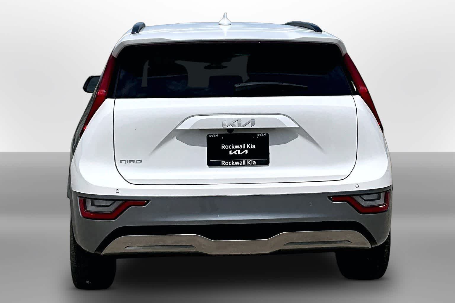 Thumbnail: 2024 Kia Niro - 3